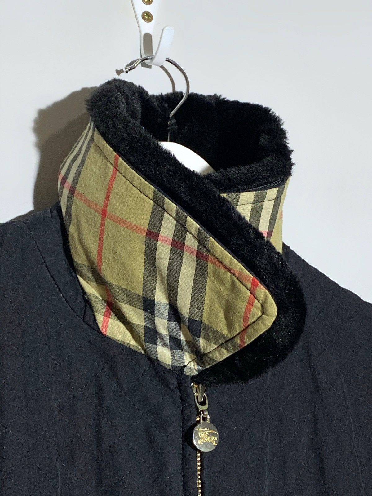 Burberry Burberry’s vintage nova check quilted jacket fur collar Size US M / EU 48-50 / 2 - 13 Thumbnail