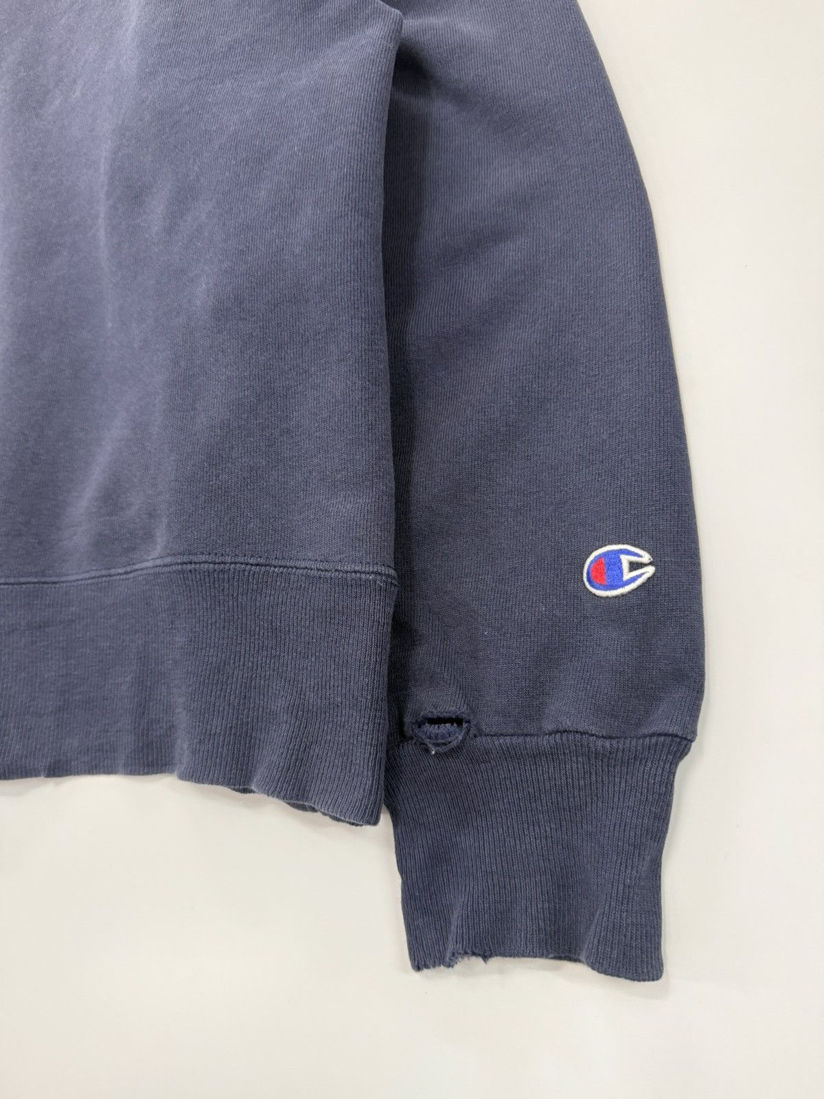 Champion 🔥 90's Champion Made in USA Distressed Blue sweatshirt Size US M / EU 48-50 / 2 - 2 Thumbnail