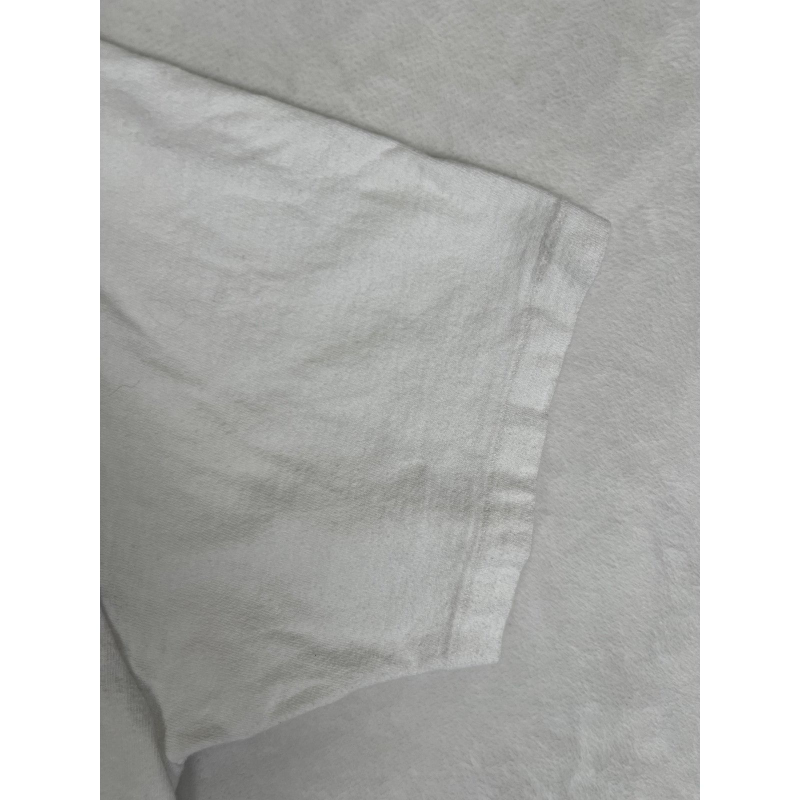 Hanes Vintage Ameritone Paint T-Shirt Mens Large White Great White Size US L / EU 52-54 / 3 - 4 Thumbnail