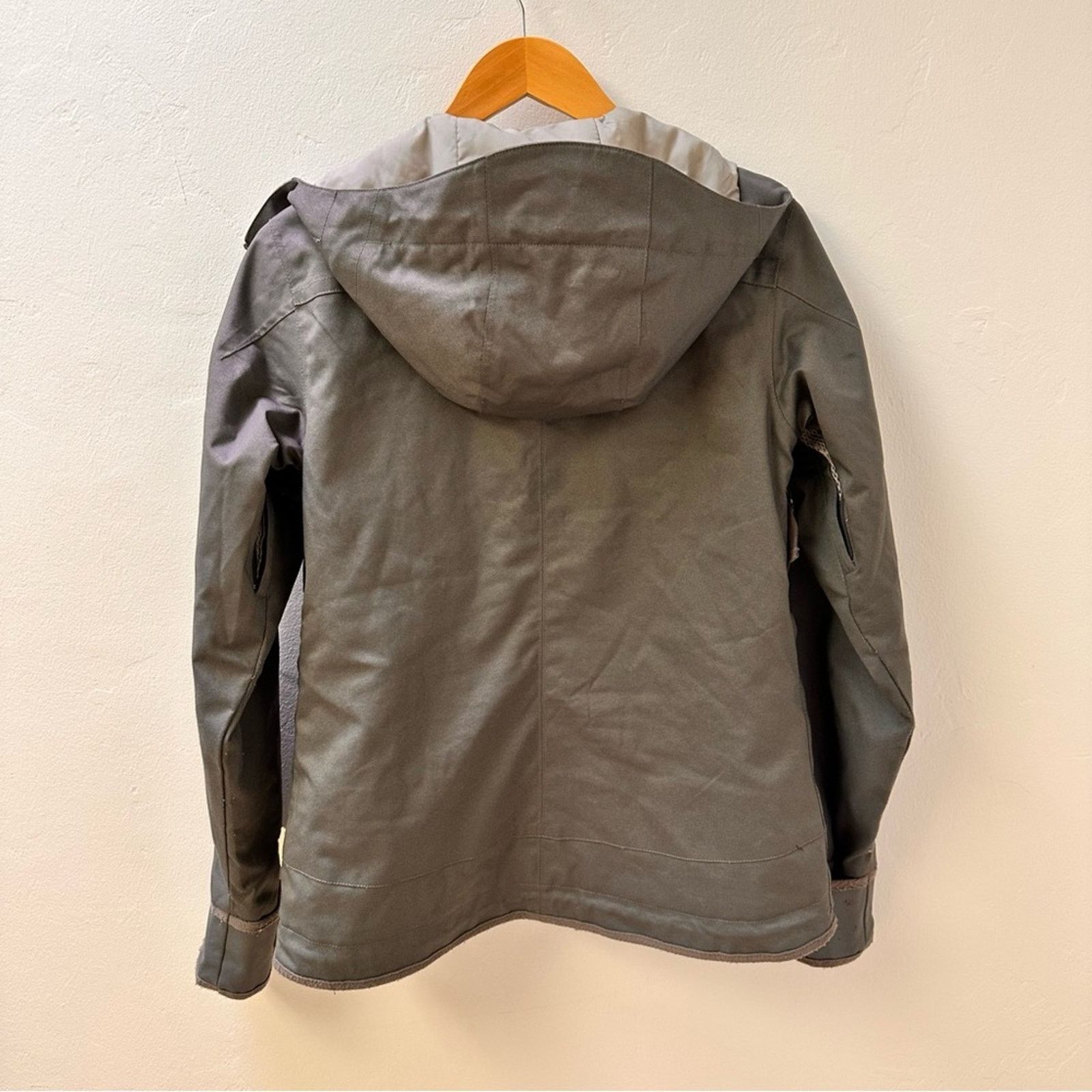 Burton Burton DryRide Snowboard Jacket - Women’s Small - Grey Size S / US 4 / IT 40 - 9 Thumbnail