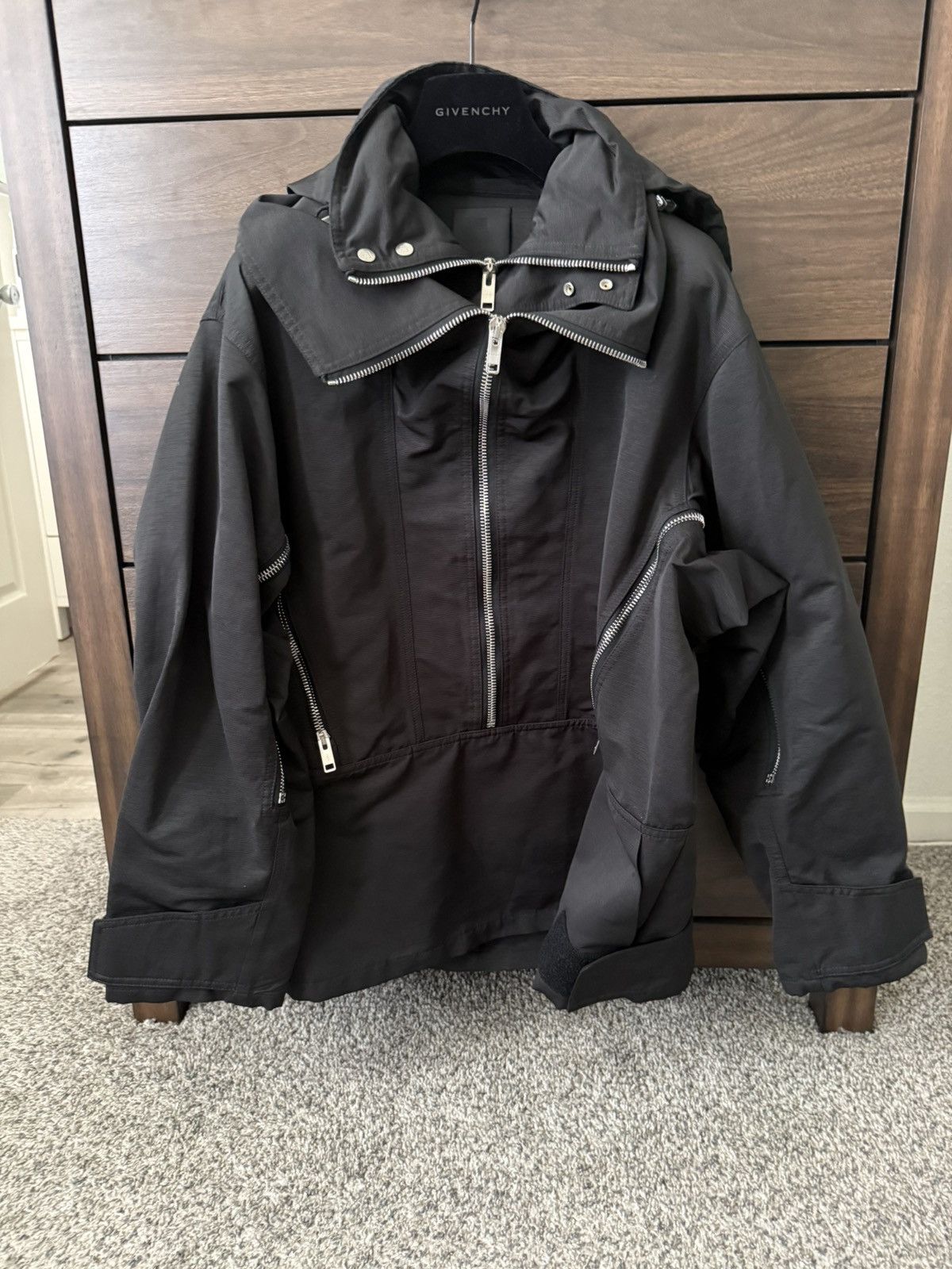 Givenchy Givenchy Spring 2021 zip detail windbreaker jacket Size US L / EU 52-54 / 3 - 3 Thumbnail