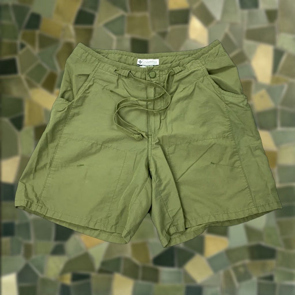 Vintage Columbia Shorts Womens Small Green Drawstring Hiking Outdoor Nylon Cotton Size 28" / US 6 / IT 42 - 1 Thumbnail