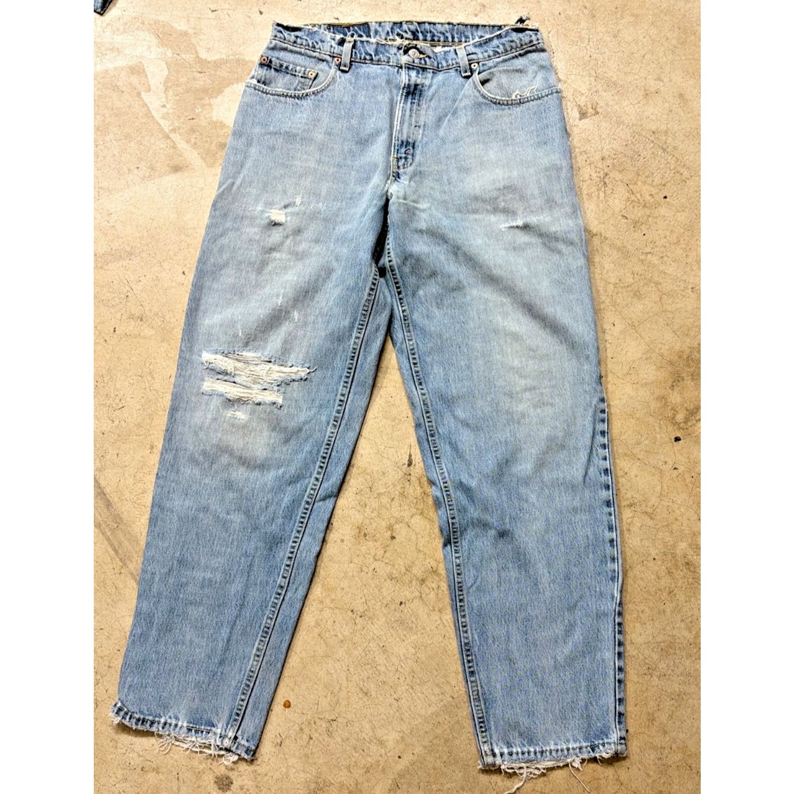 Levi's VTG Levi’s 570 Baggy Fit Jeans 34x34 Light Wash Y2K Size US 34 / EU 50 - 5 Thumbnail