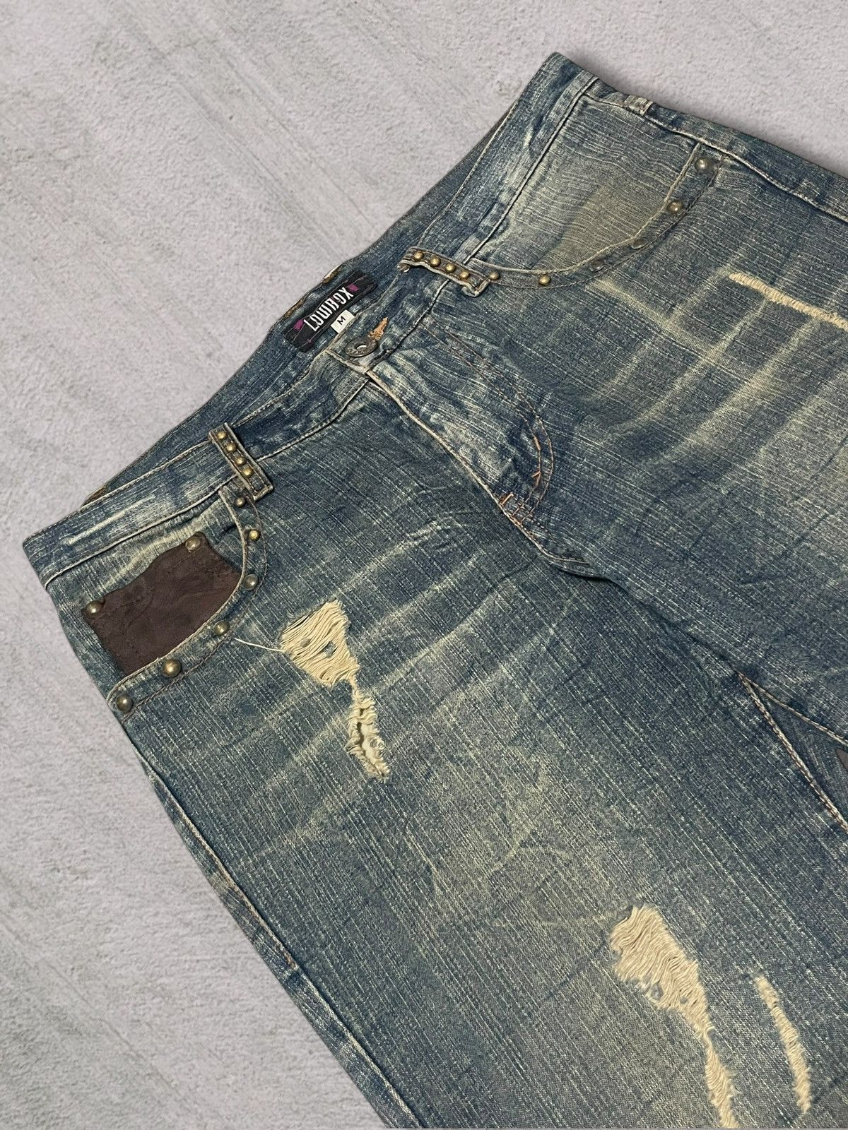 LOWBOX Vintage Lowbox Bondage Rivet Distressed Mudwash Flare Jeans Size US 32 / EU 48 - 9 Thumbnail
