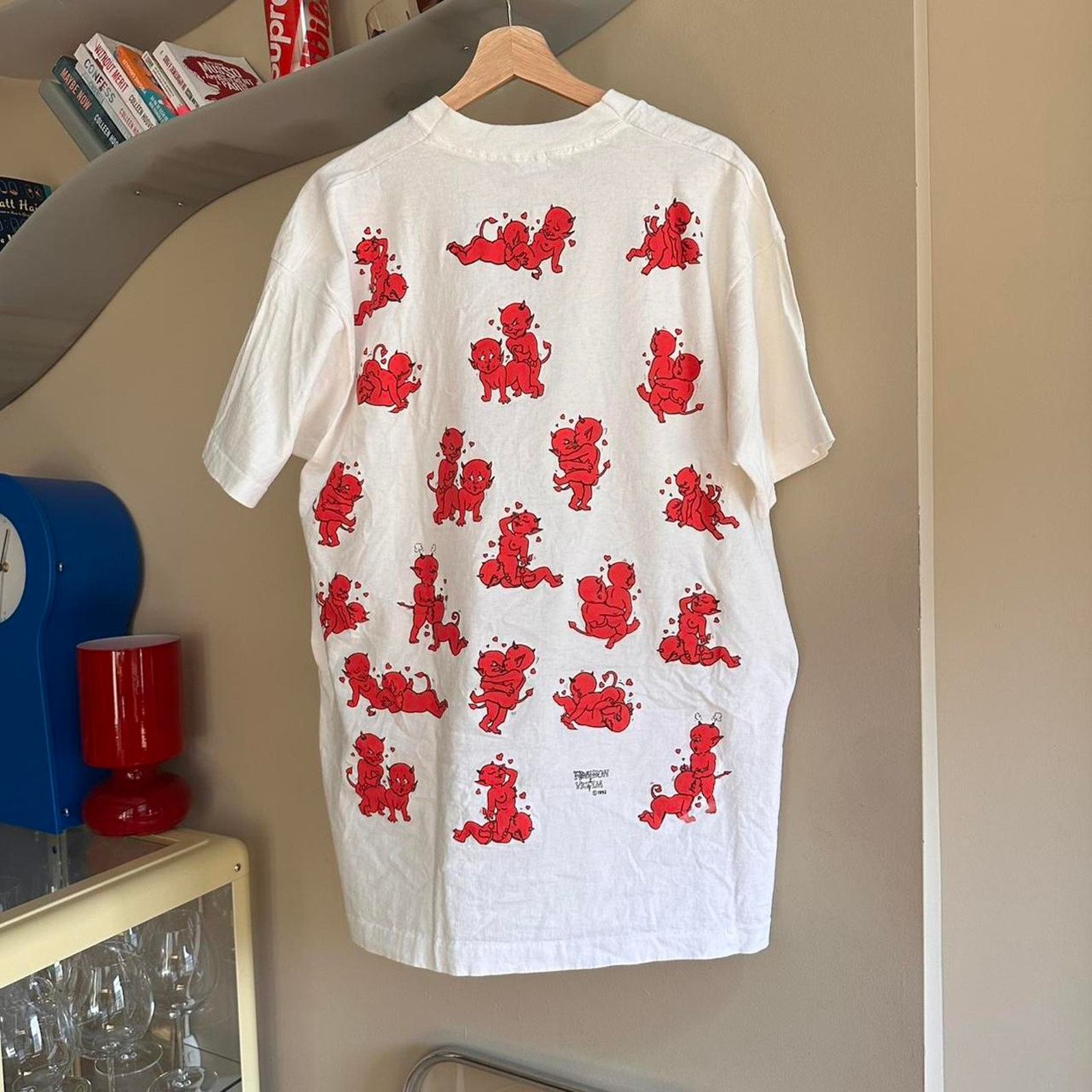 Fashion Victim × Fruit Of The Loom × Vintage Vintage 1992 Fashion Victim Devil Sex Shirt Size US XL / EU 56 / 4 - 6 Thumbnail
