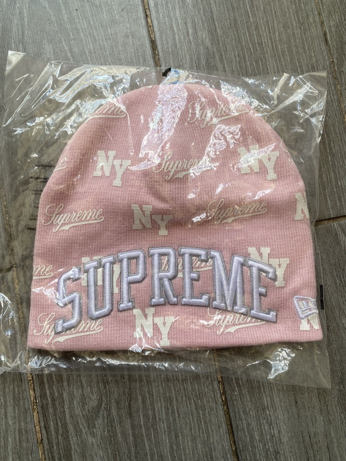 Supreme Supreme New Era Monogram Beanie Pink Size ONE SIZE - 1 Thumbnail