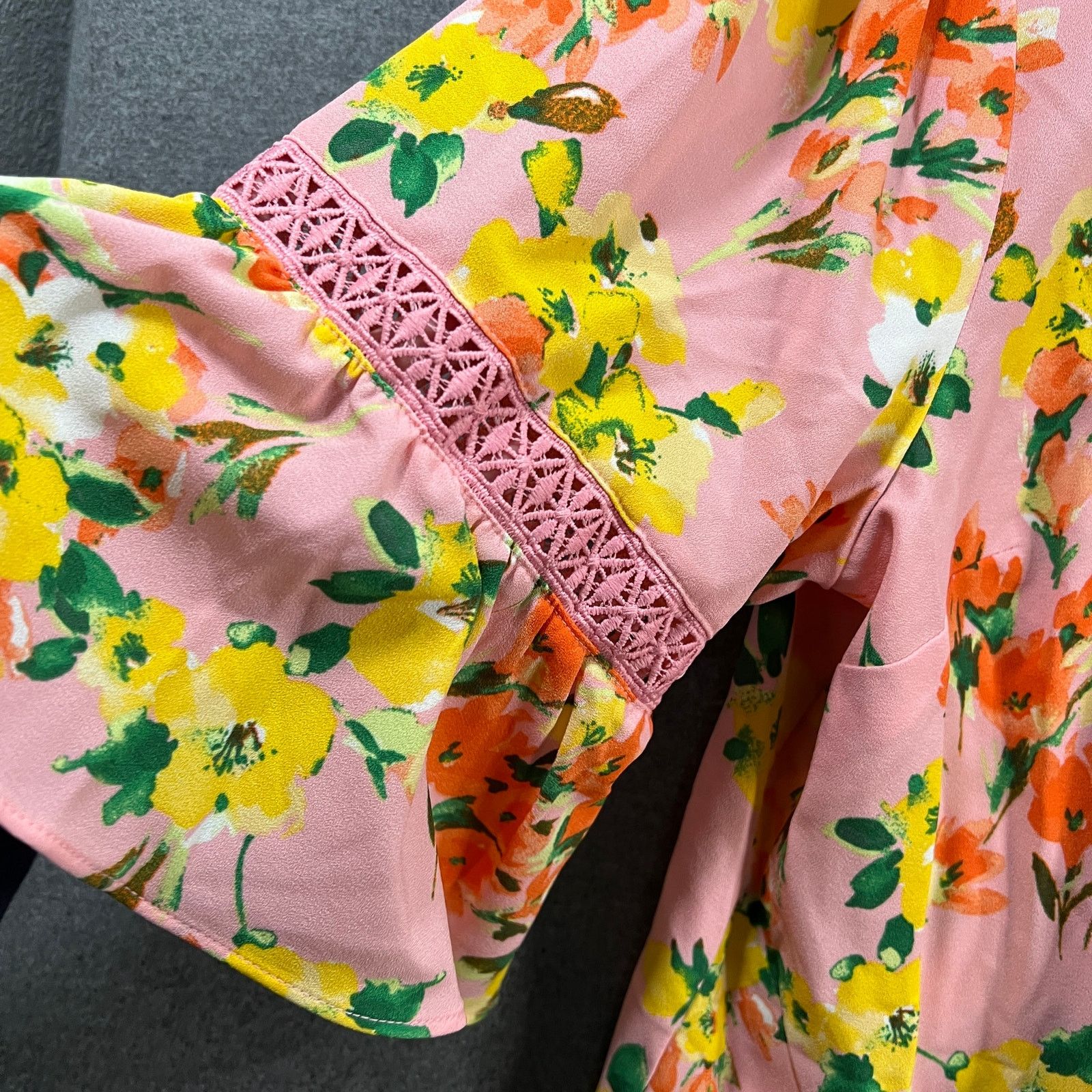 Isaac Mizrahi Isaac Mizrahi LIVE! Printed Stretch Crepe Blouse Pink Medium Size M / US 6-8 / IT 42-44 - 7 Thumbnail