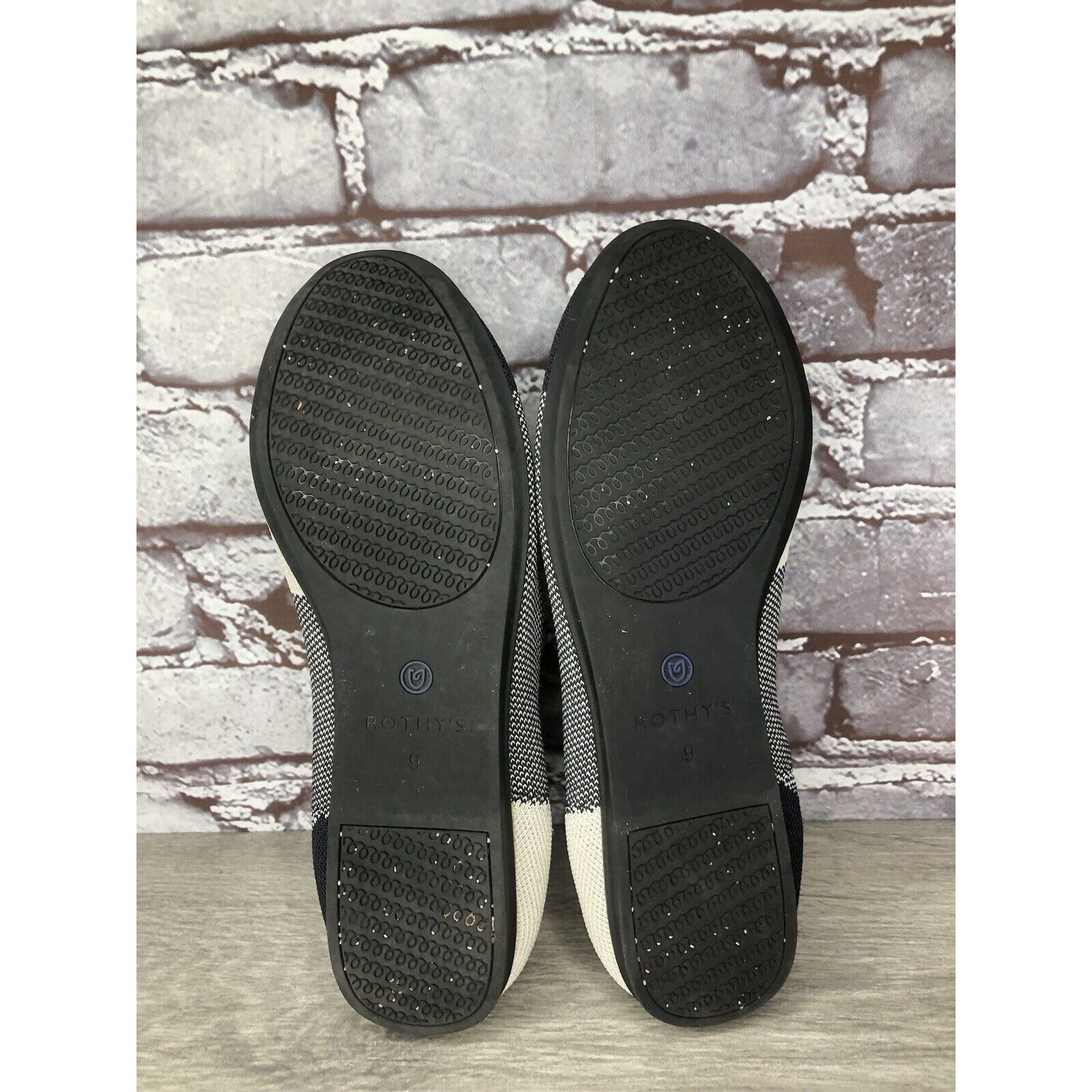 Other Rothy’s The Flat Captoe Dove Grey Black Plaid Knit Round Bal Size US 9 / IT 39 - 22 Thumbnail