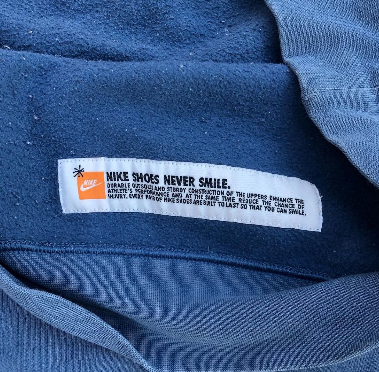 Nike × Vintage Nike ‘nike shoes never smile’ jumper Size US M / EU 48-50 / 2 - 4 Thumbnail