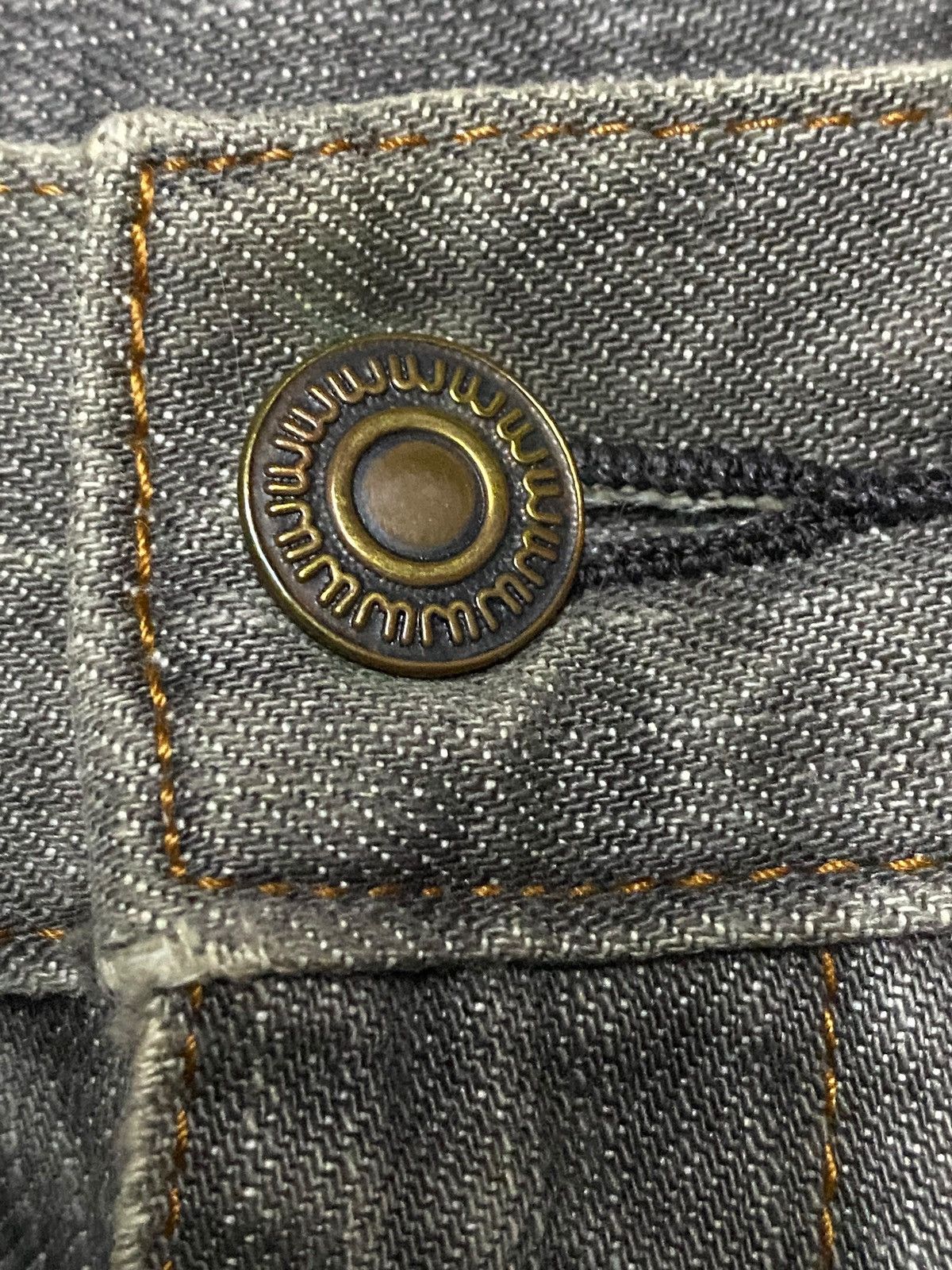Japanese Brand Vintage Japanese Brand Uniqlo Denim Faded Wash Loose Jeans Size US 30 / EU 46 - 8 Thumbnail