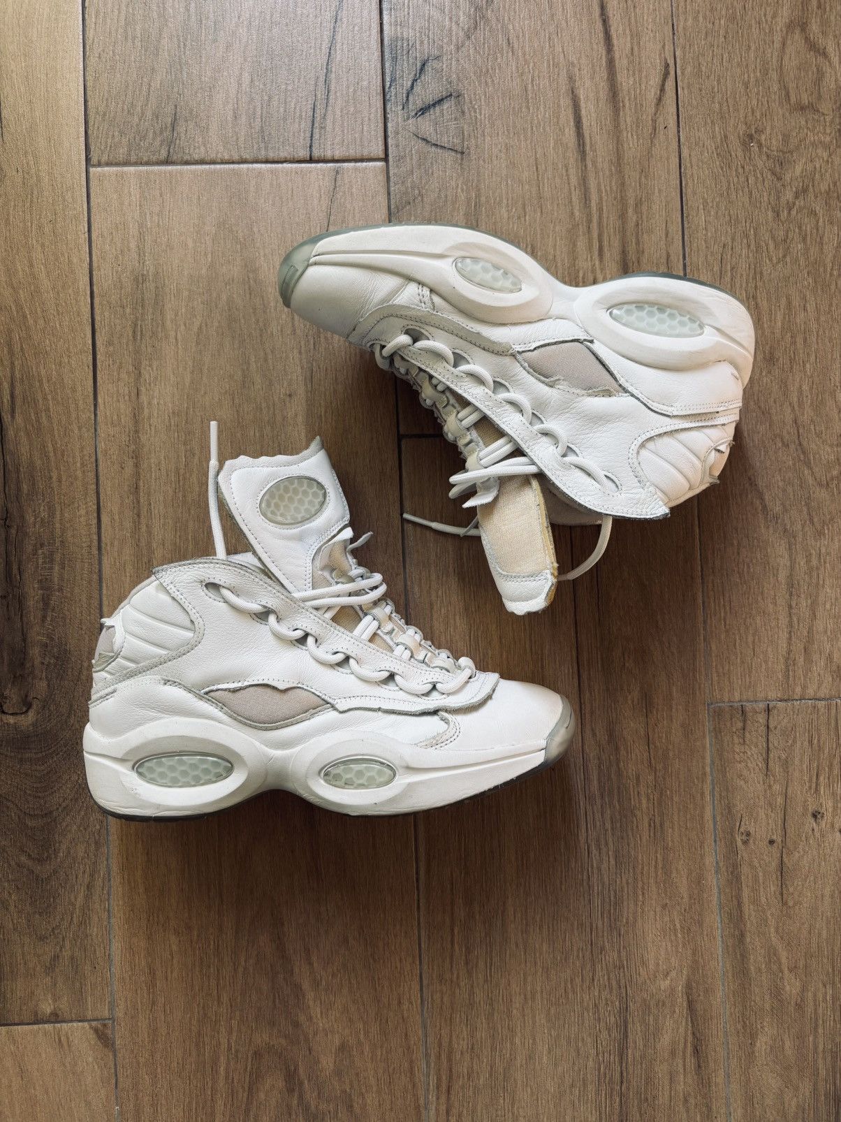 Maison Margiela × Reebok Maison Margiela x Reebok Size US 7 / EU 40 - 1 Thumbnail
