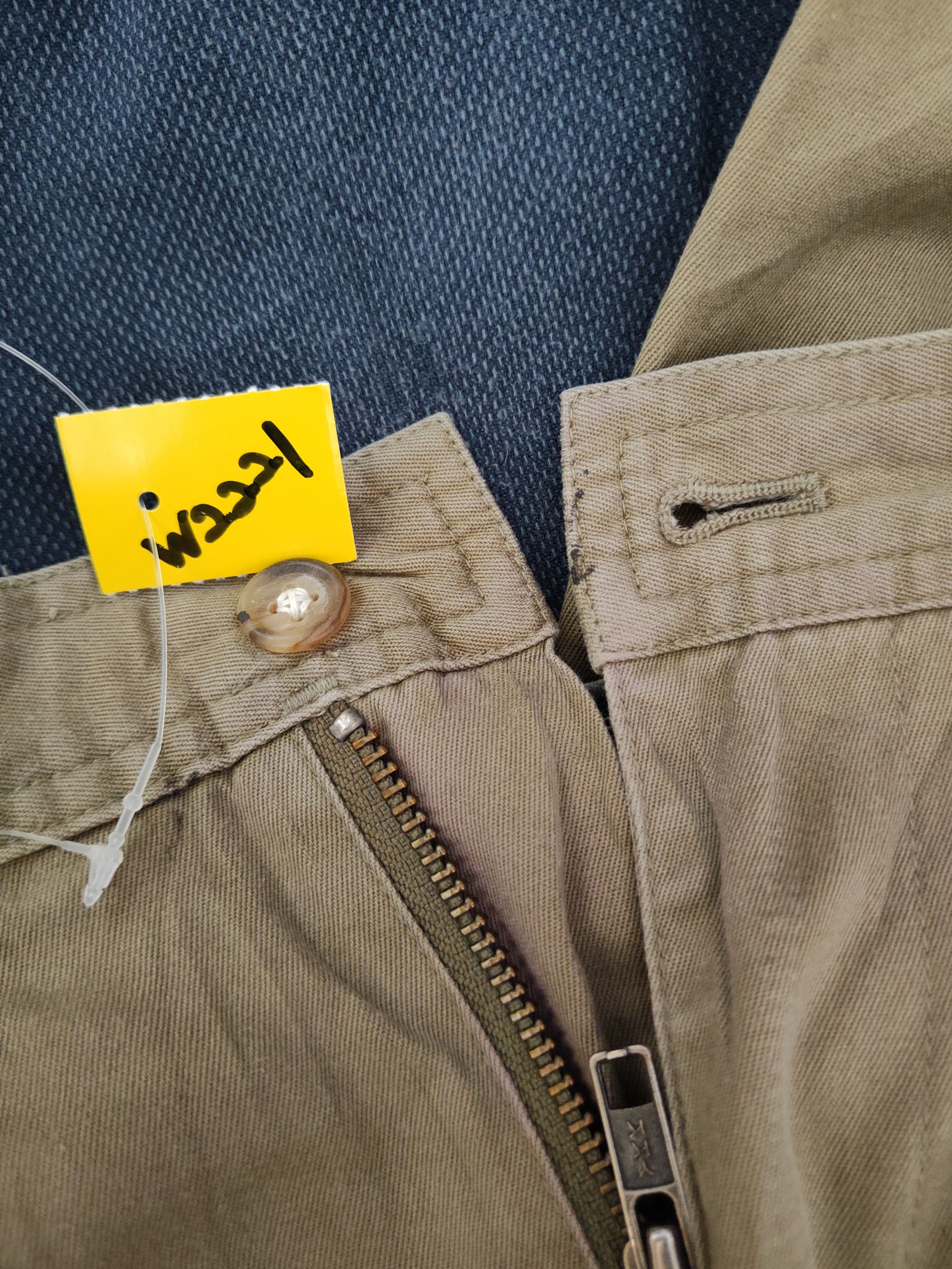 Ralph Lauren Ralph Lauren Beige thrashed Casual Pants #W2221 Size US 33 - 15 Thumbnail