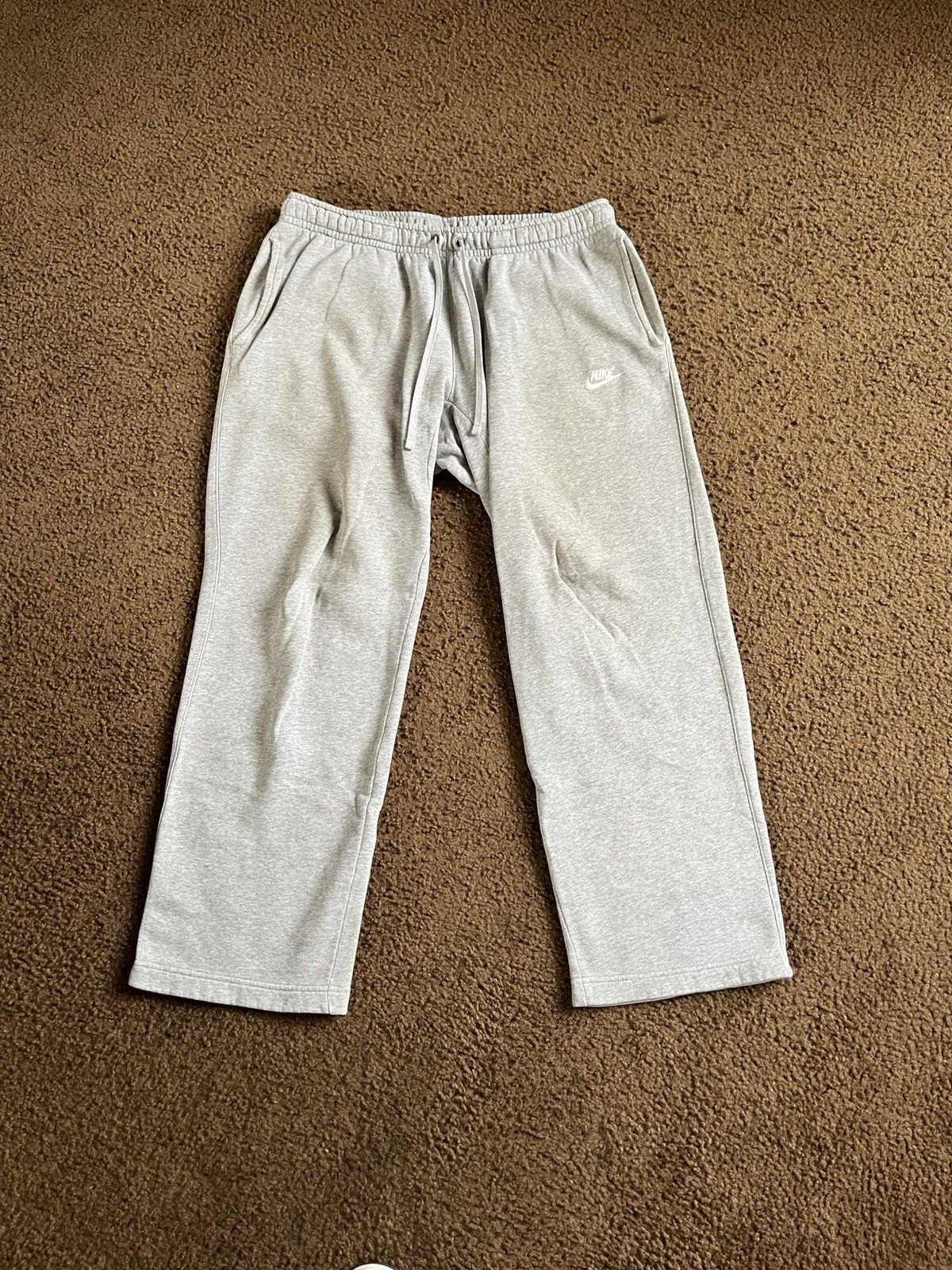 Nike Nike Grey Sweatpants Size US 34 / EU 50 - 1 Thumbnail