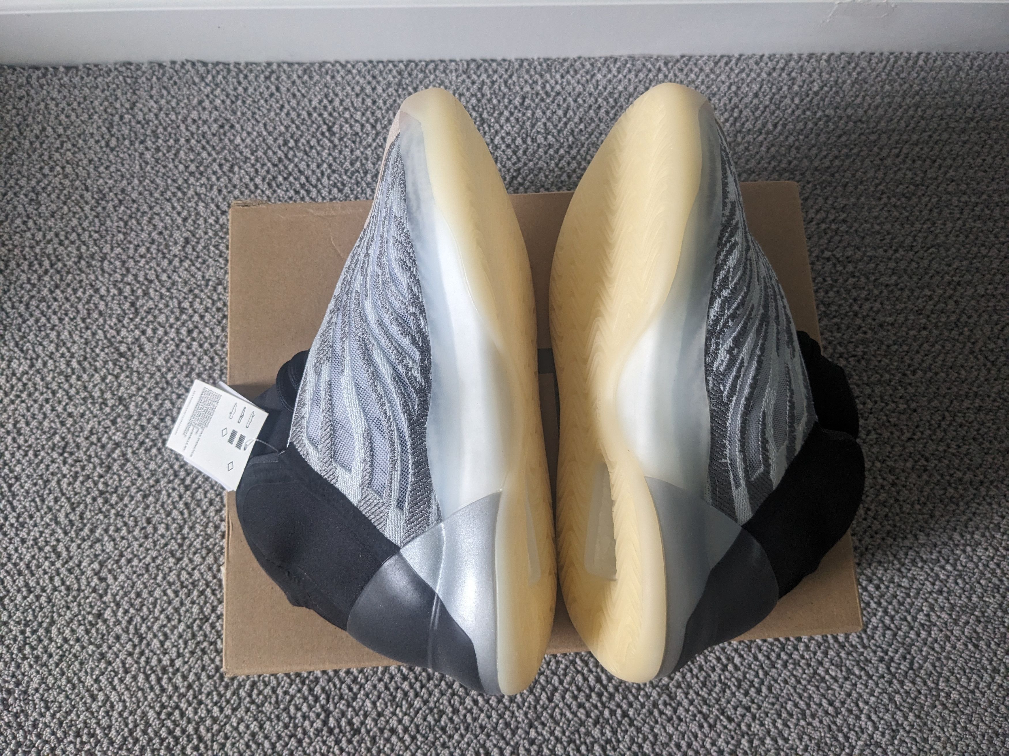 Adidas Yeezy QNTM BOOST LIFESTYLE MODEL Size US 5.5 / EU 38 - 7 Thumbnail