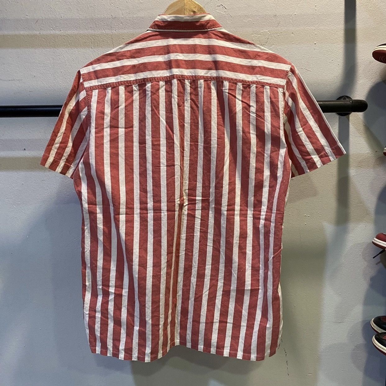 Coca Cola Coca-Cola Vintage Stripe Logo Button Up Shirts Pocket Size US L / EU 52-54 / 3 - 2 Thumbnail
