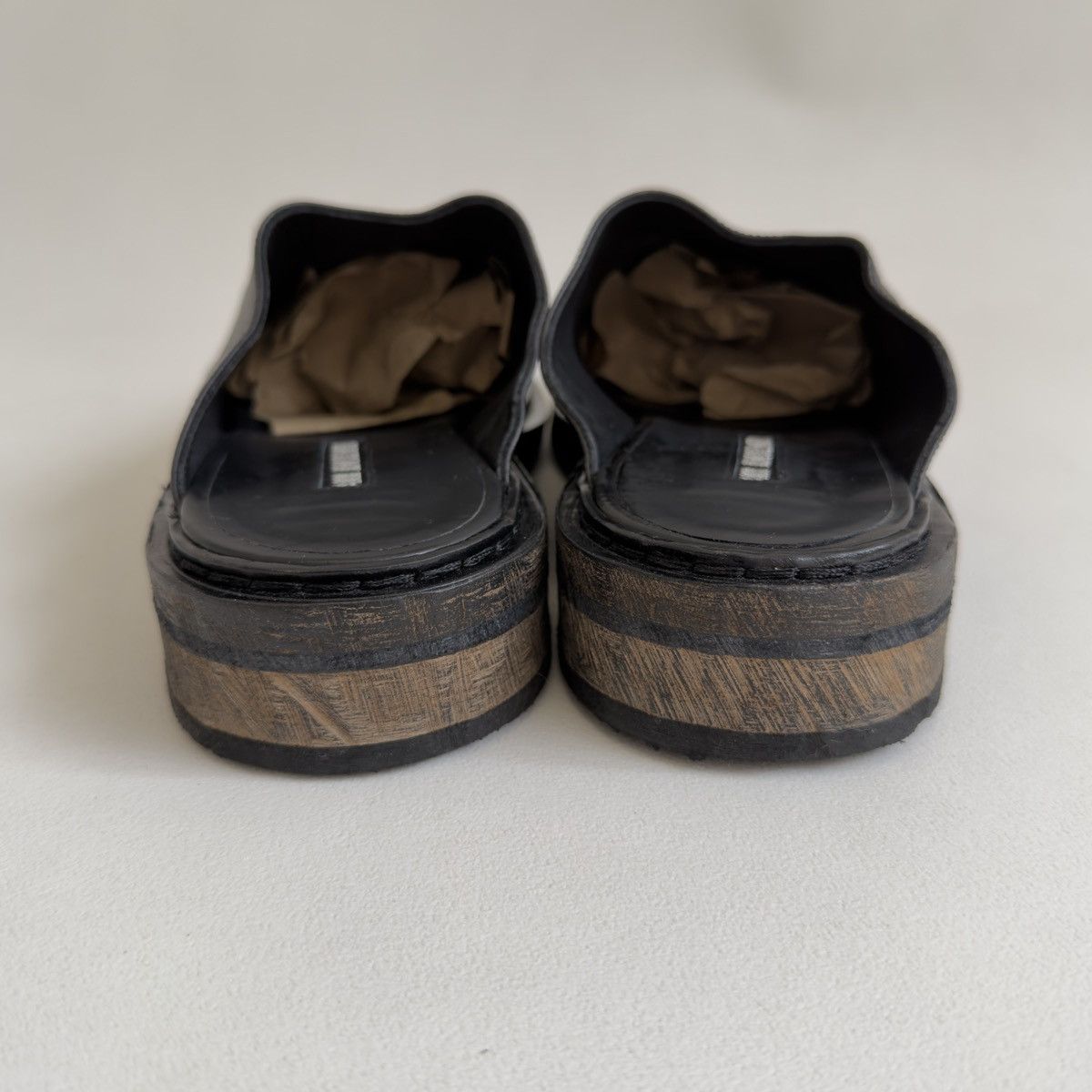 Ann Demeulemeester Early 2010s Black ‘Distressed Leather’ Mules Size US 8 / IT 38 - 17 Thumbnail