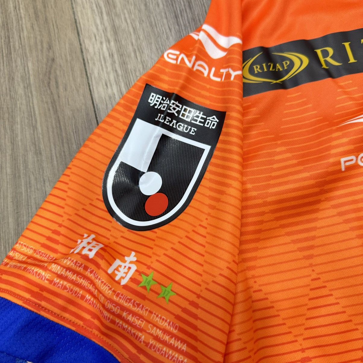 Japanese Brand Shonan Bellmare 2019 goalkeeper shirt #1 Akimoto (Bnwt) Size US L / EU 52-54 / 3 - 7 Thumbnail