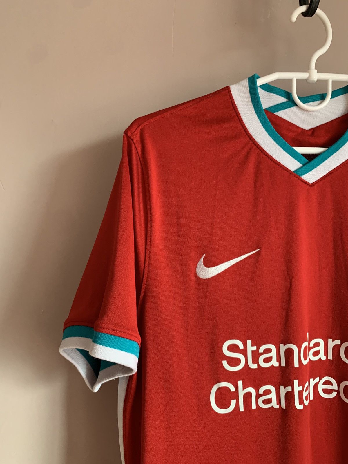 Nike Liverpool 2020 Nike home soccer football jersey L Size US L / EU 52-54 / 3 - 3 Thumbnail