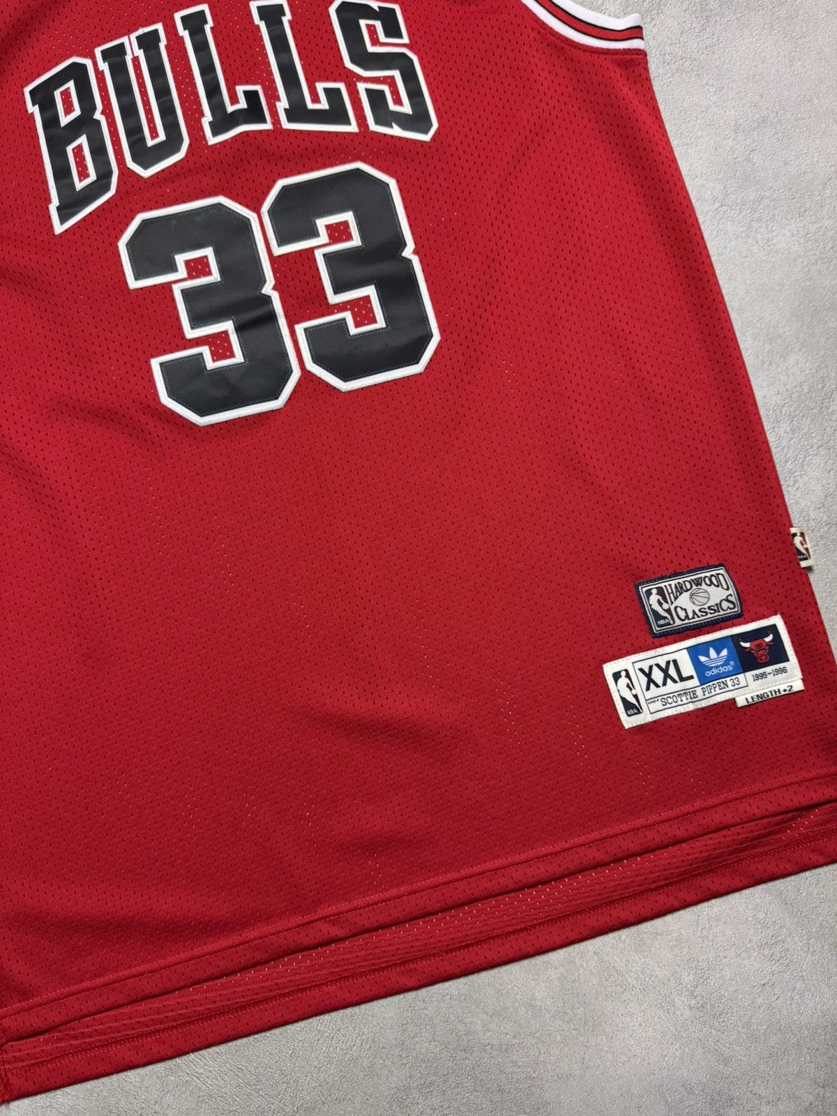 Adidas Chicago Bulls Scottie Pippen #33 Hardwood Classics Jersey Size US XXL / EU 58 / 5 - 4 Thumbnail