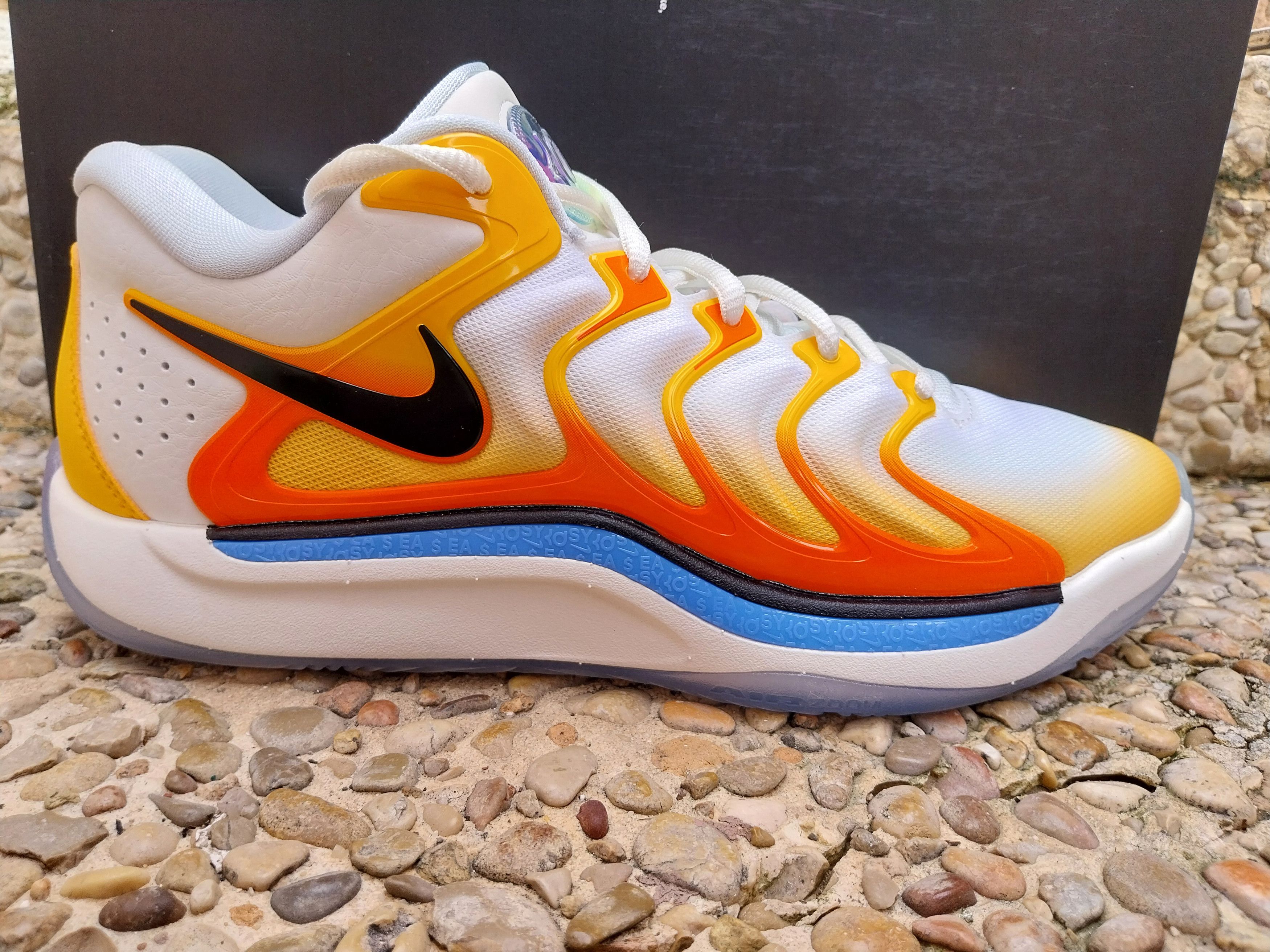 Nike KD17 Size US 8 / EU 41 - 3 Thumbnail