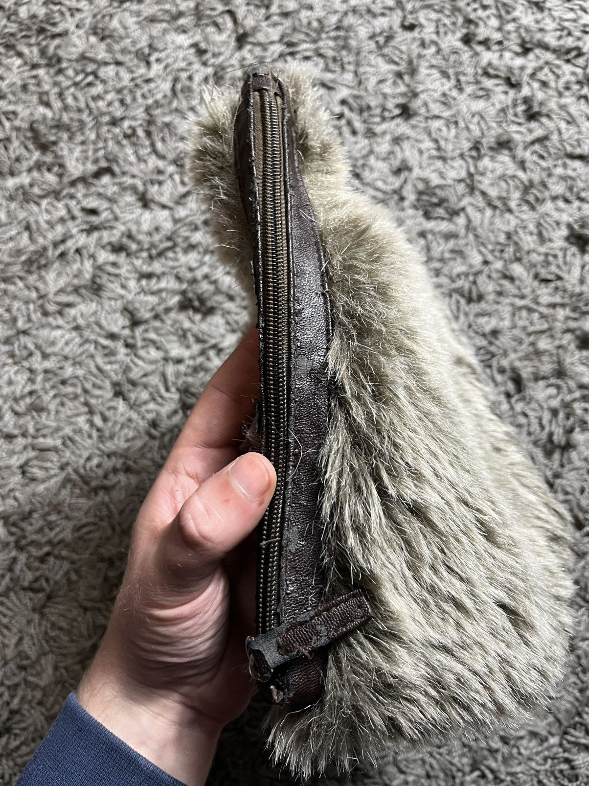 Japanese Brand × Vintage VINTAGE FUZZY MOHAIR HANDLE BAG DESIGNER STYLE Size ONE SIZE - 5 Thumbnail