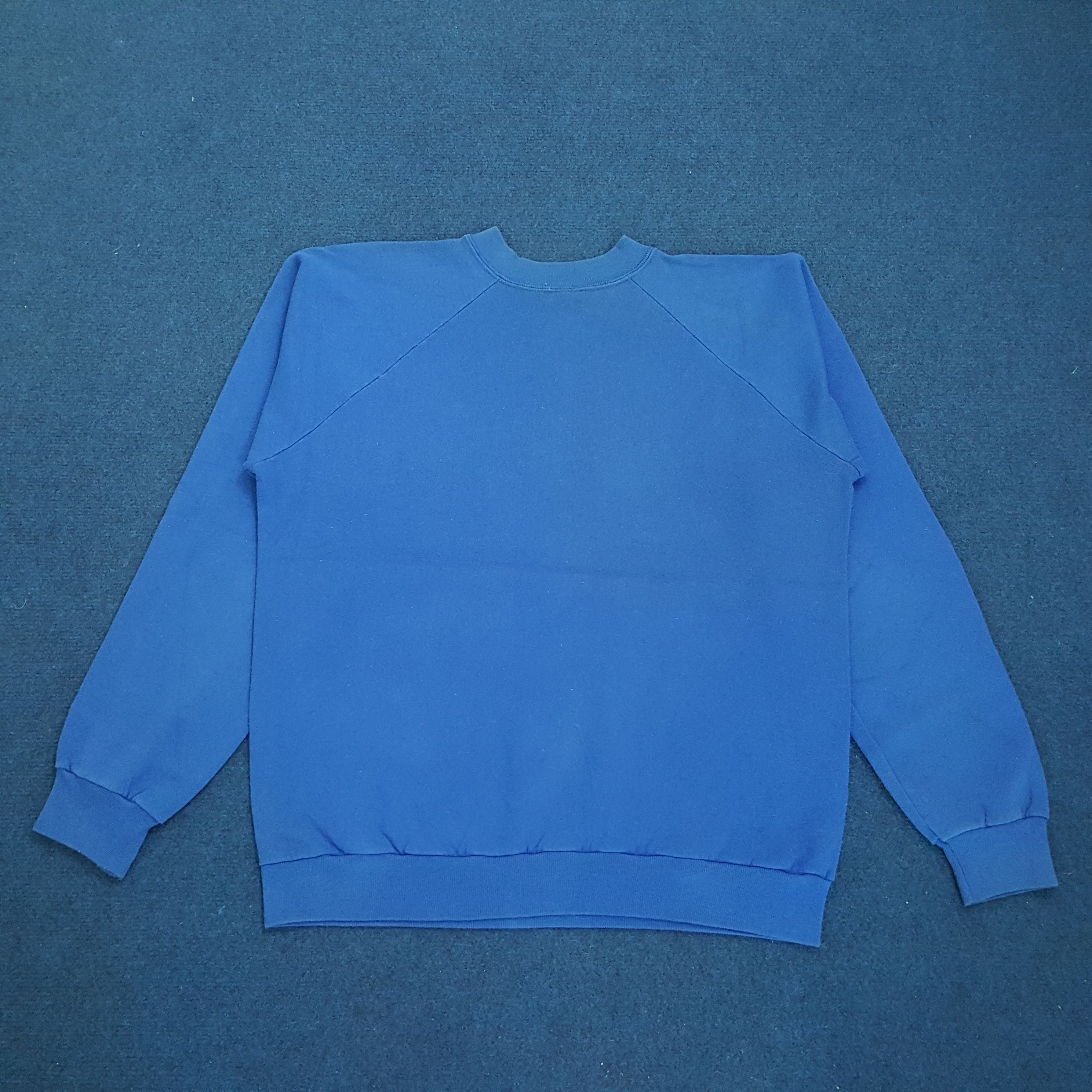 Vintage Vintage Big Game Hunters LTD Backcountry Sweatshirts Size US M / EU 48-50 / 2 - 3 Thumbnail
