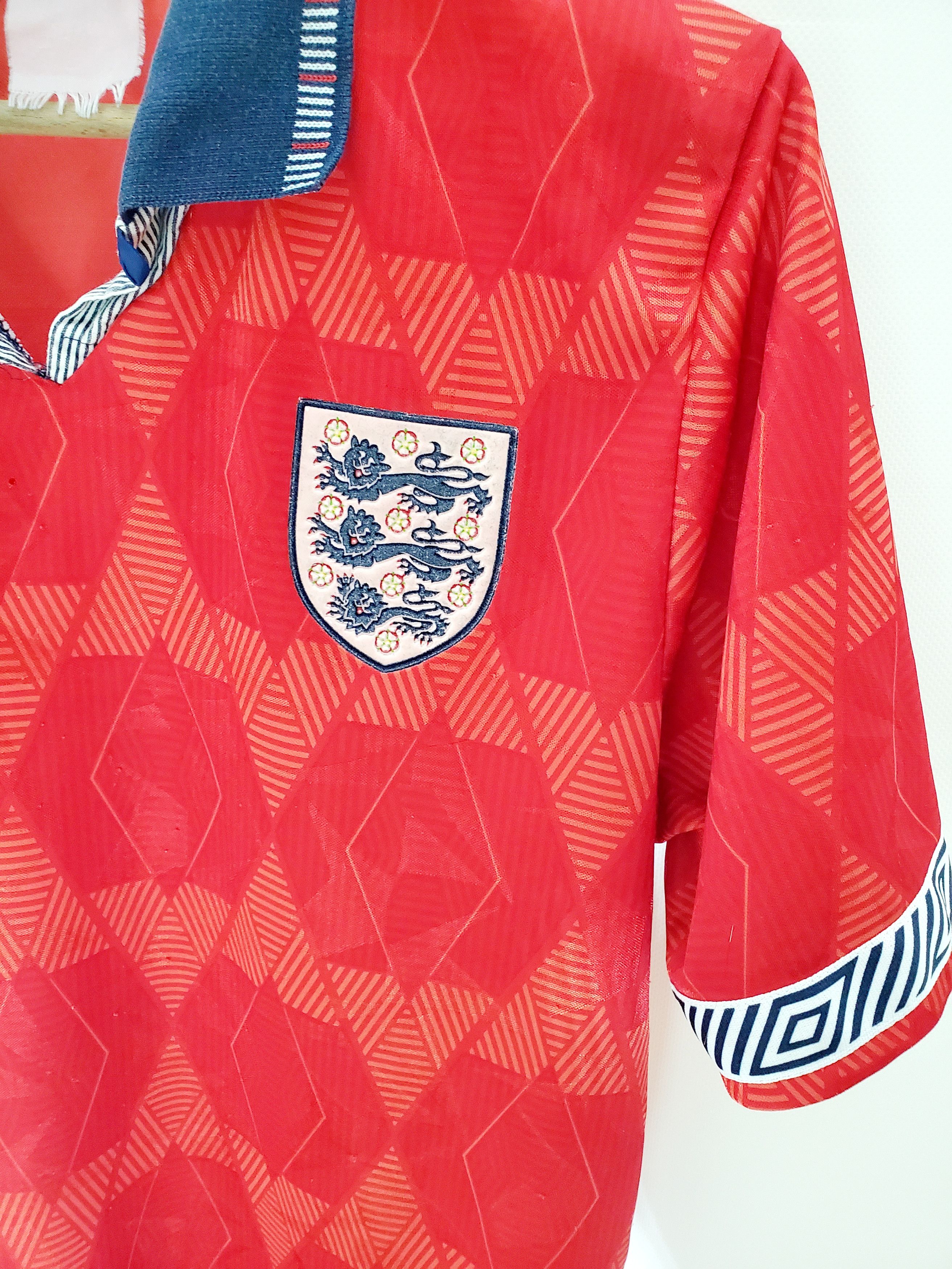 Umbro × Vintage 1990 1991 1992 1993 ENGLAND AWAY SOCCER JERSEY M Size US M / EU 48-50 / 2 - 2 Thumbnail
