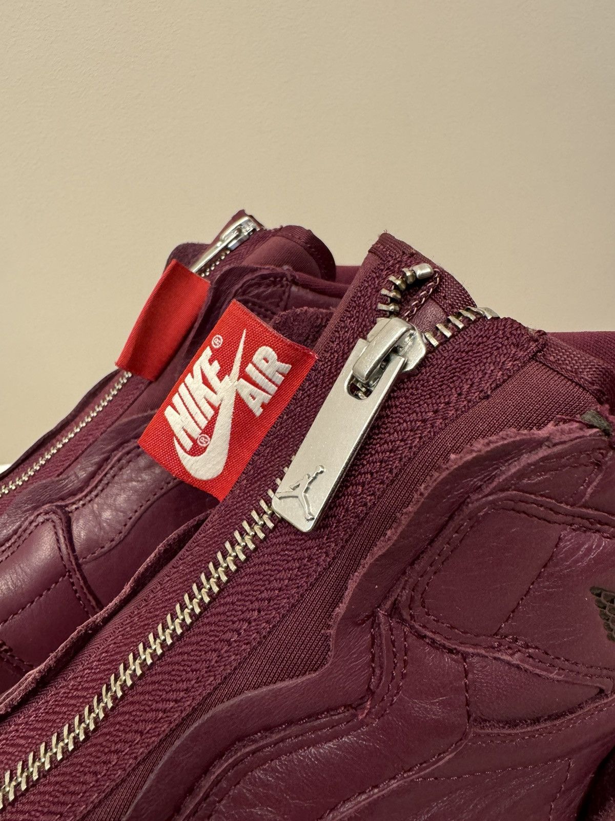 Nike Jordan 1 Retro High Zip Bordeaux Women's sneakers buty shoes Size US 7 / IT 37 - 2 Thumbnail