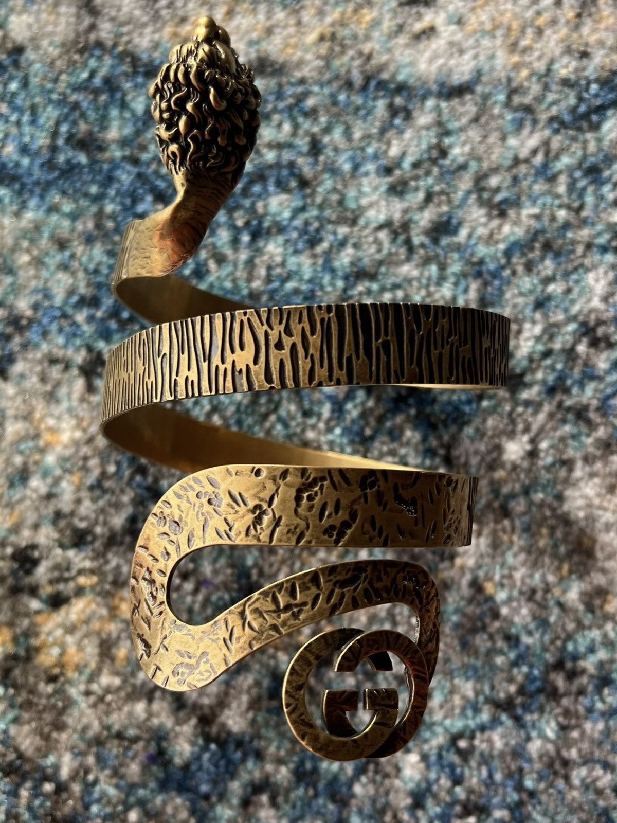 Gucci Gucci Lion Head Arm Cuff Size ONE SIZE - 1 Thumbnail
