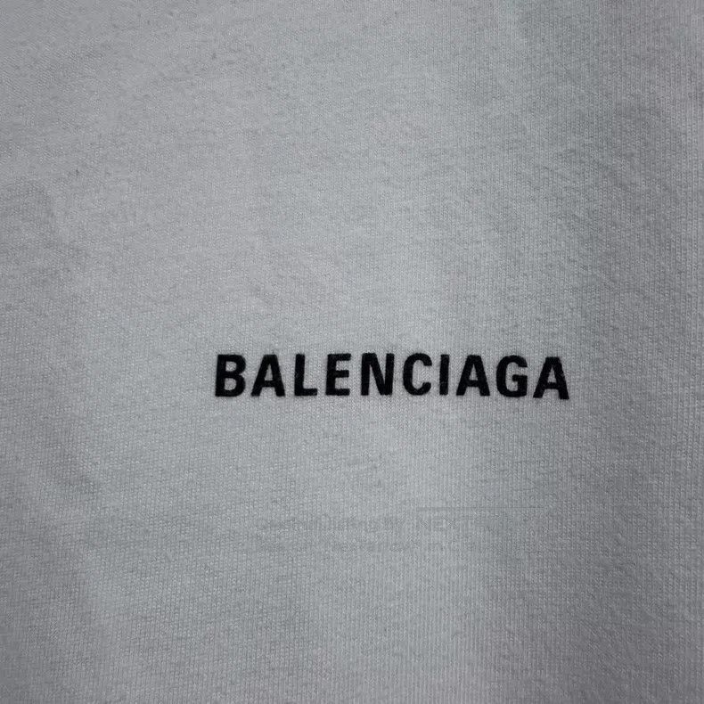 Balenciaga Balenciaga Short-sleeve T-shirt with front and back letter Size US XS / EU 42 / 0 - 5 Thumbnail