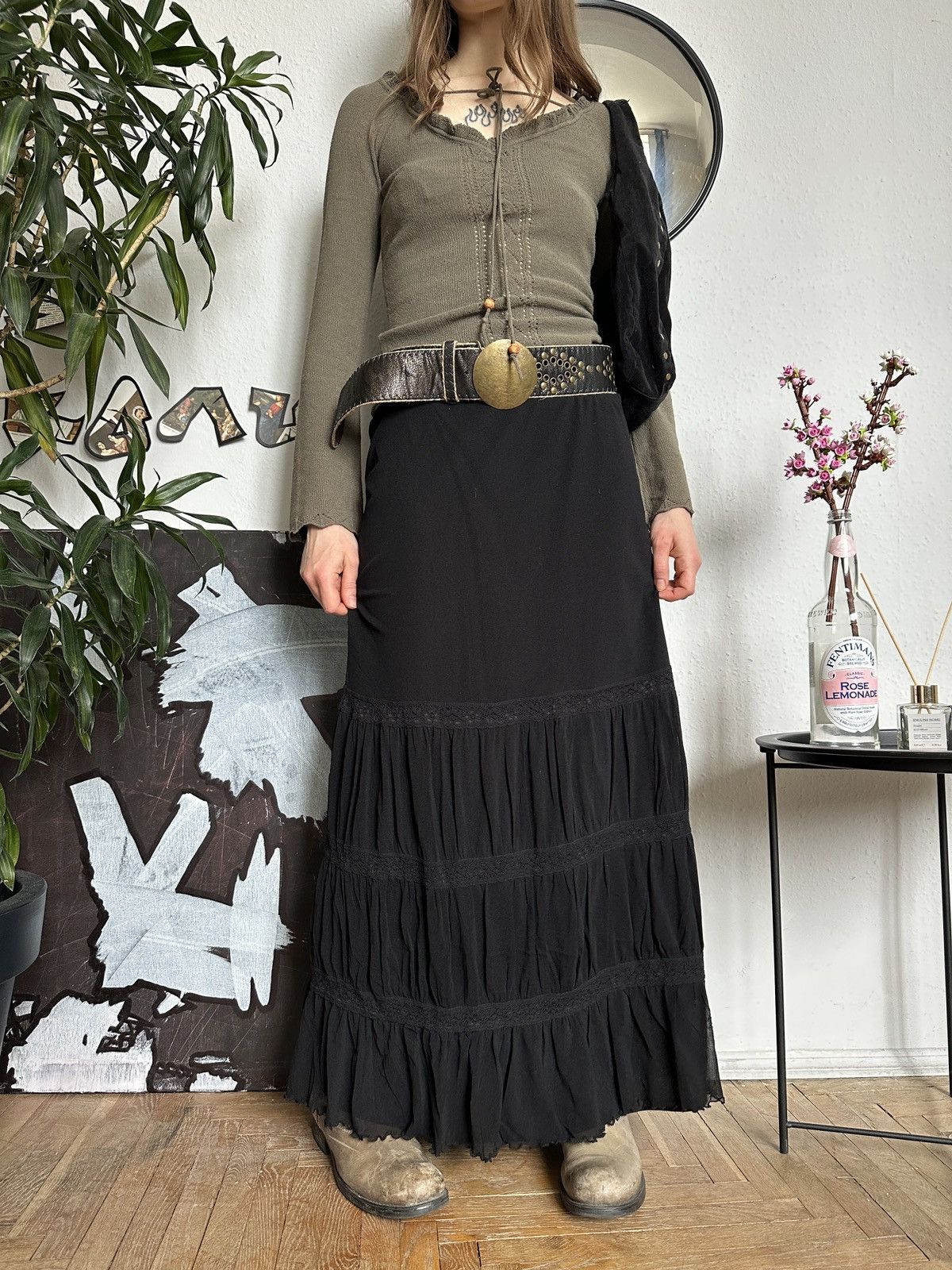 Japanese Brand Ruched Ruffle Lace Mesh Layered Whimsical Gothic Skirt Size 32" / US 10 / IT 46 - 1 Thumbnail