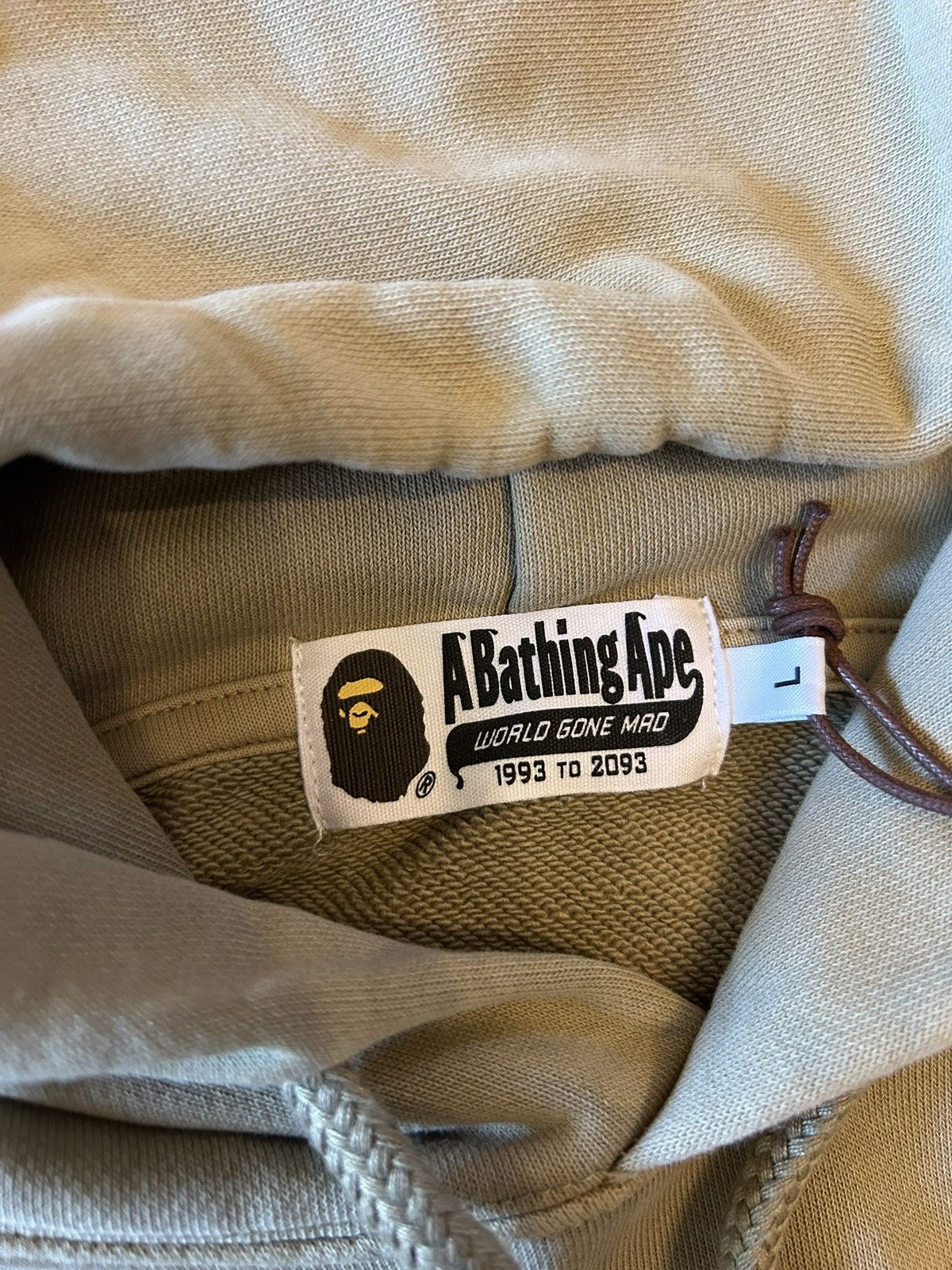 Bape NEW Bape Beige One Point Ape Face Pullover Hoodie Size US L / EU 52-54 / 3 - 5 Thumbnail