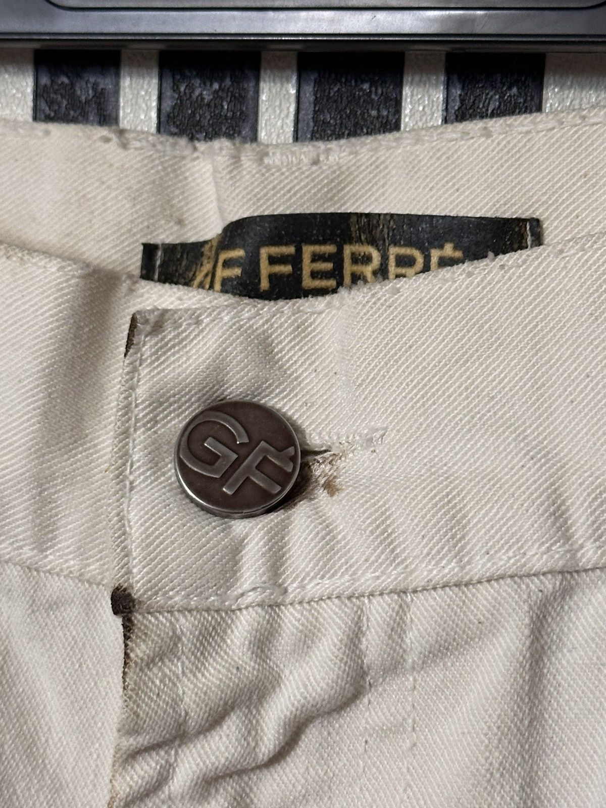 Gianfranco Ferre Gianfranco Ferre “Burned-Skull” Rarest Denim Pants Size US 36 / EU 52 - 7 Thumbnail