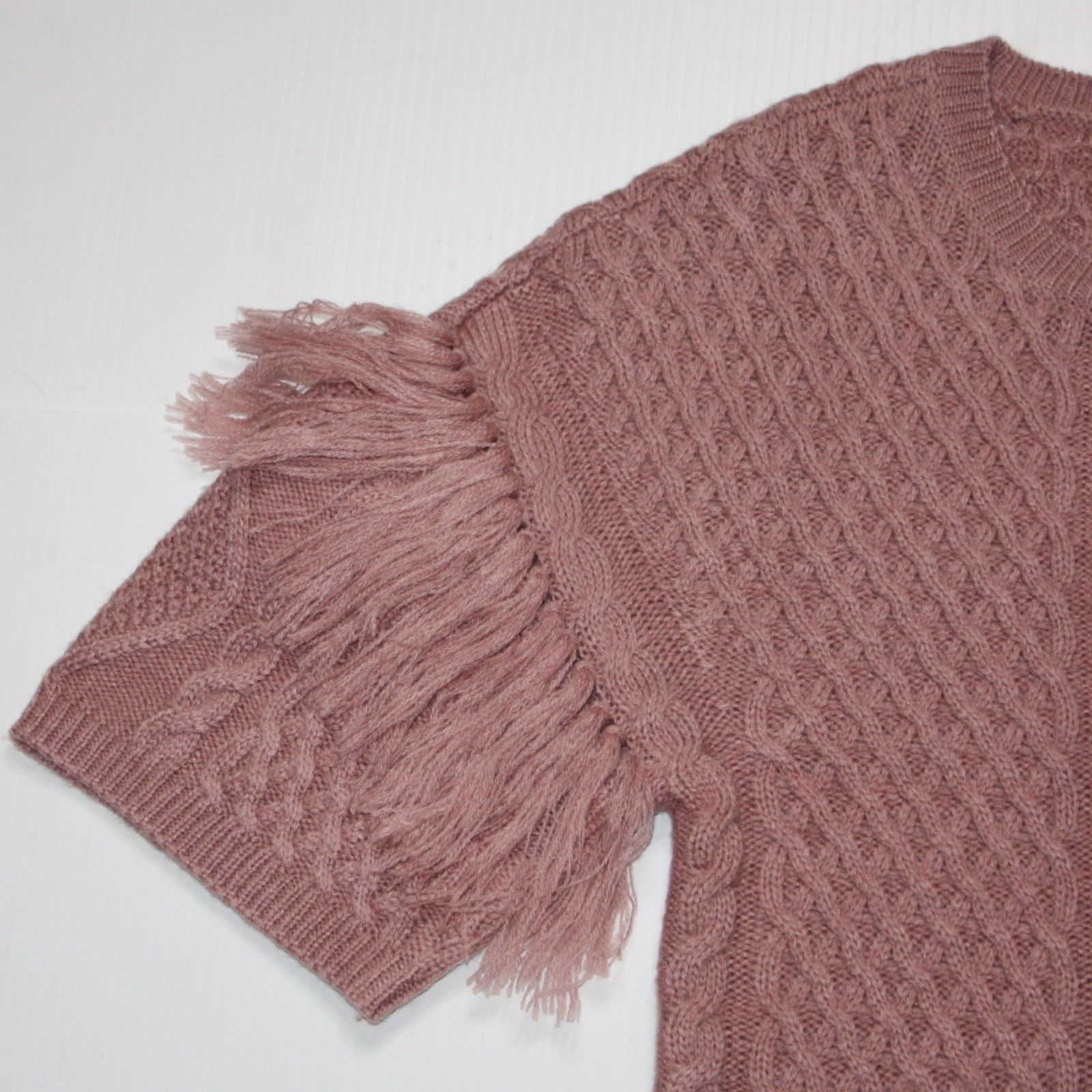BB Dakota by Steve Madden Fringe Out Short Sleeve Sweater in Rose NWOT Size XS / US 0-2 / IT 36-38 - 5 Thumbnail