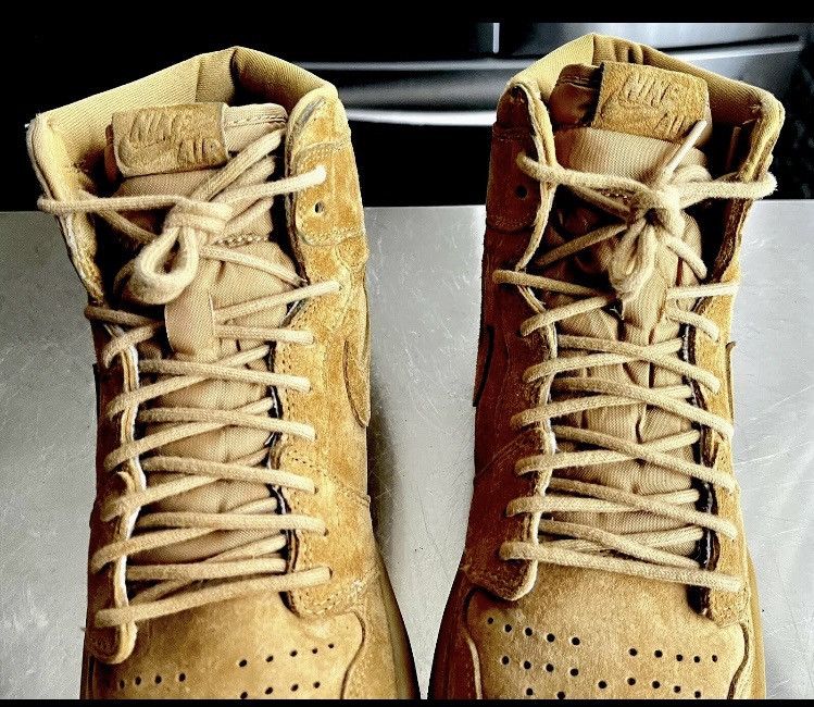 Nike NIKE AIR JORDAN 1 RETRO HIGH WHEAT/GOLDEN-HARVEST SIZE 11 Size US 11.5 / EU 44-45 - 4 Thumbnail