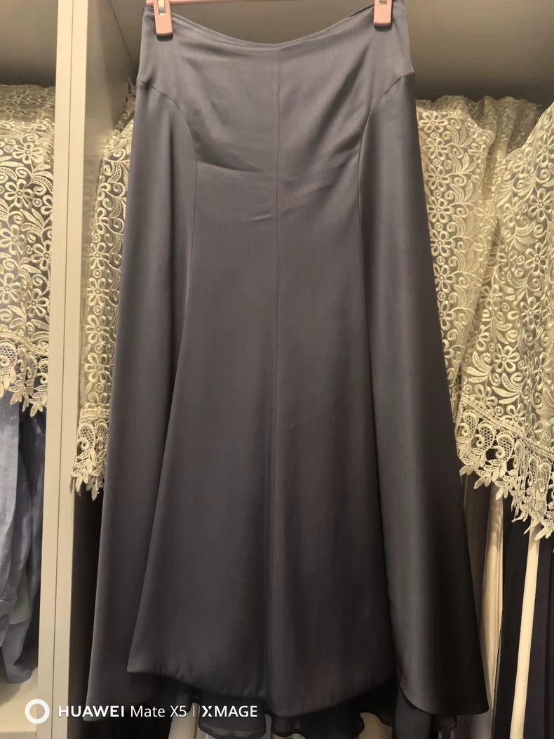 Loro Piana LORO PIANA Dark grey silk skirt Size 26" / US 2 / IT 38 - 1 Thumbnail