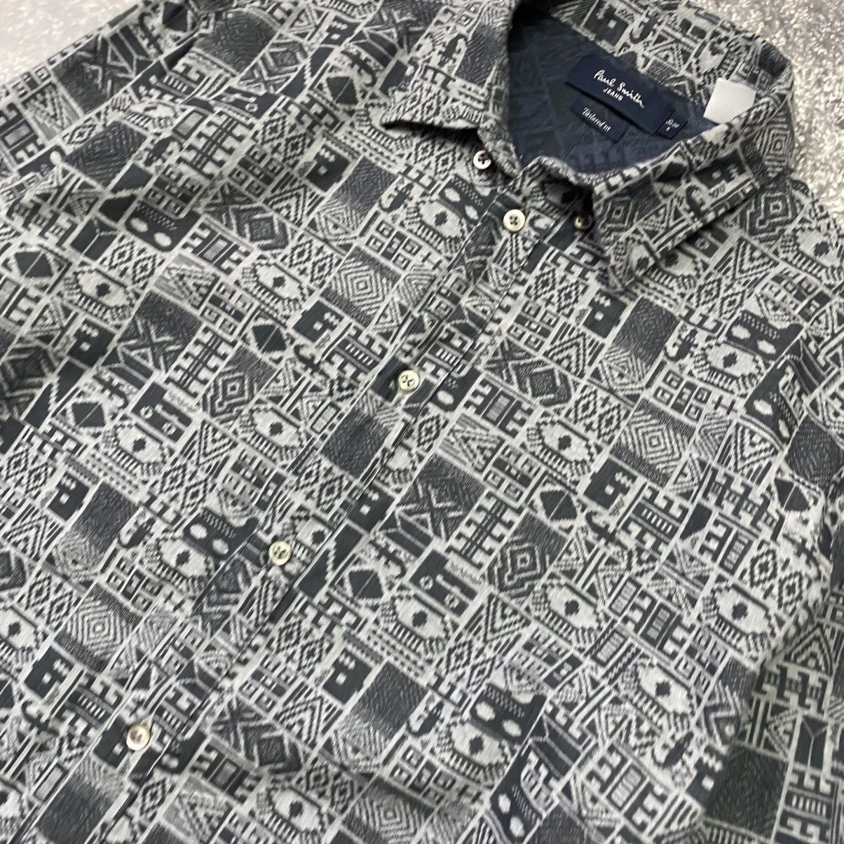 Paul Smith Luxury Paul Smith Graphic Button y2k shirt size S Size US S / EU 44-46 / 1 - 4 Thumbnail