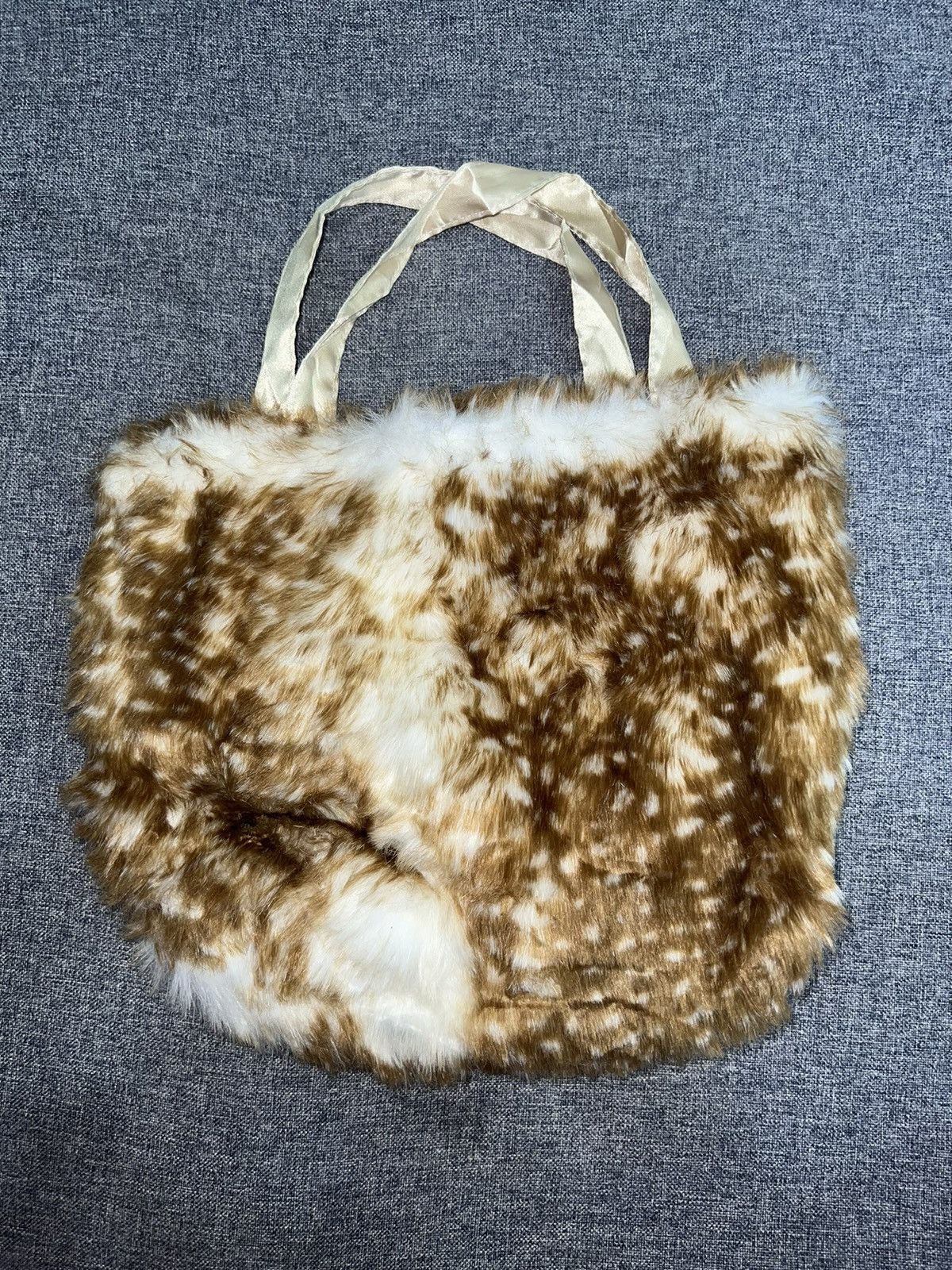 Japanese Brand Deer fur mini handle bag 🦌 Size ONE SIZE - 4 Thumbnail