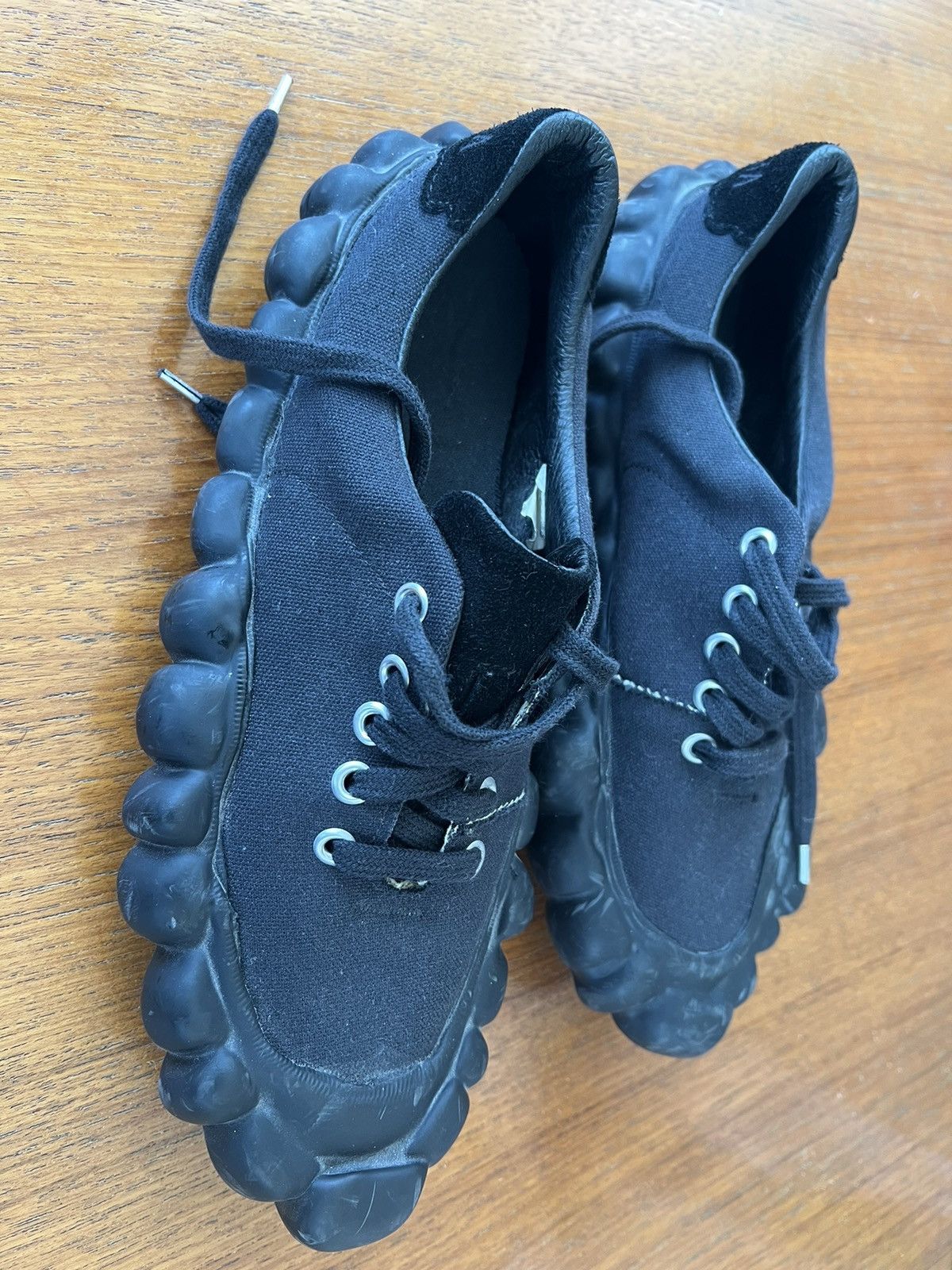 Walter Van Beirendonck Walter Van Beirendonck rock sole low top shoes Size US 9 / EU 42 - 4 Thumbnail