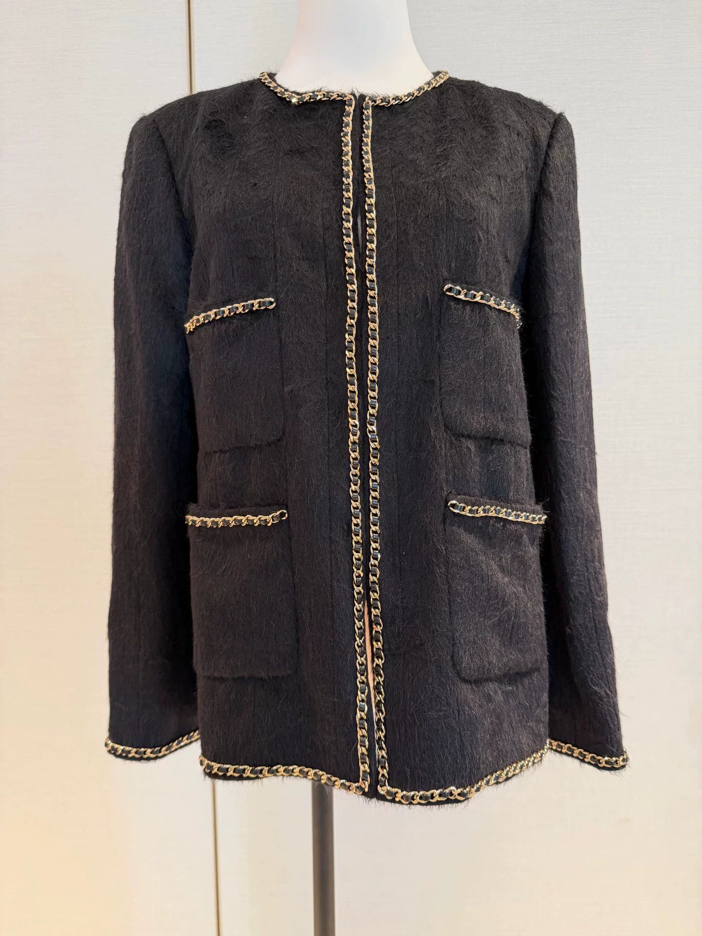 Chanel Chanel Horsehair Black Gold Chain Jacket Size US S / EU 44-46 / 1 - 1 Thumbnail
