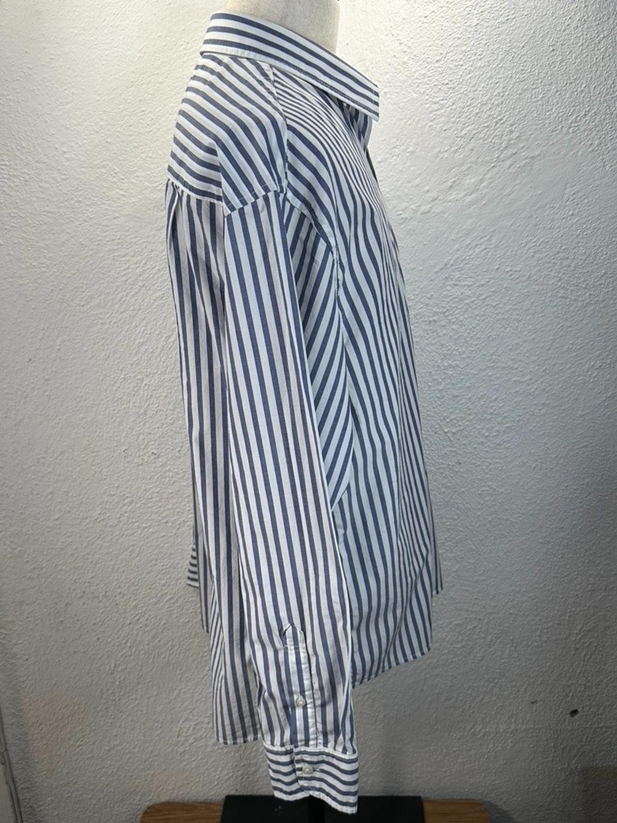 American Eagle Outfitters American Eagle Men's Large Blue Relaxed Fit Button Down Size US L / EU 52-54 / 3 - 4 Thumbnail