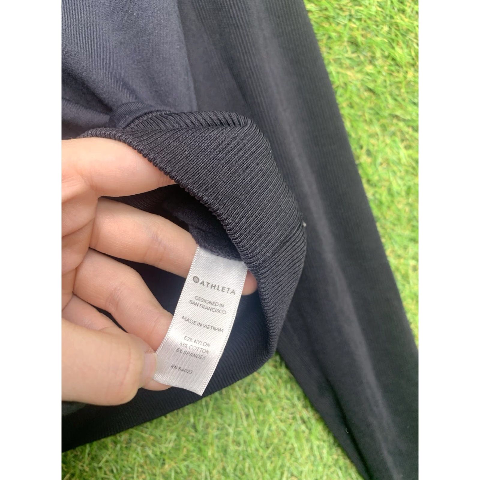 Athleta Athleta Hoodie Womens Small Black Malabar Moto Zip Activewear Jacket Size S / US 4 / IT 40 - 7 Thumbnail