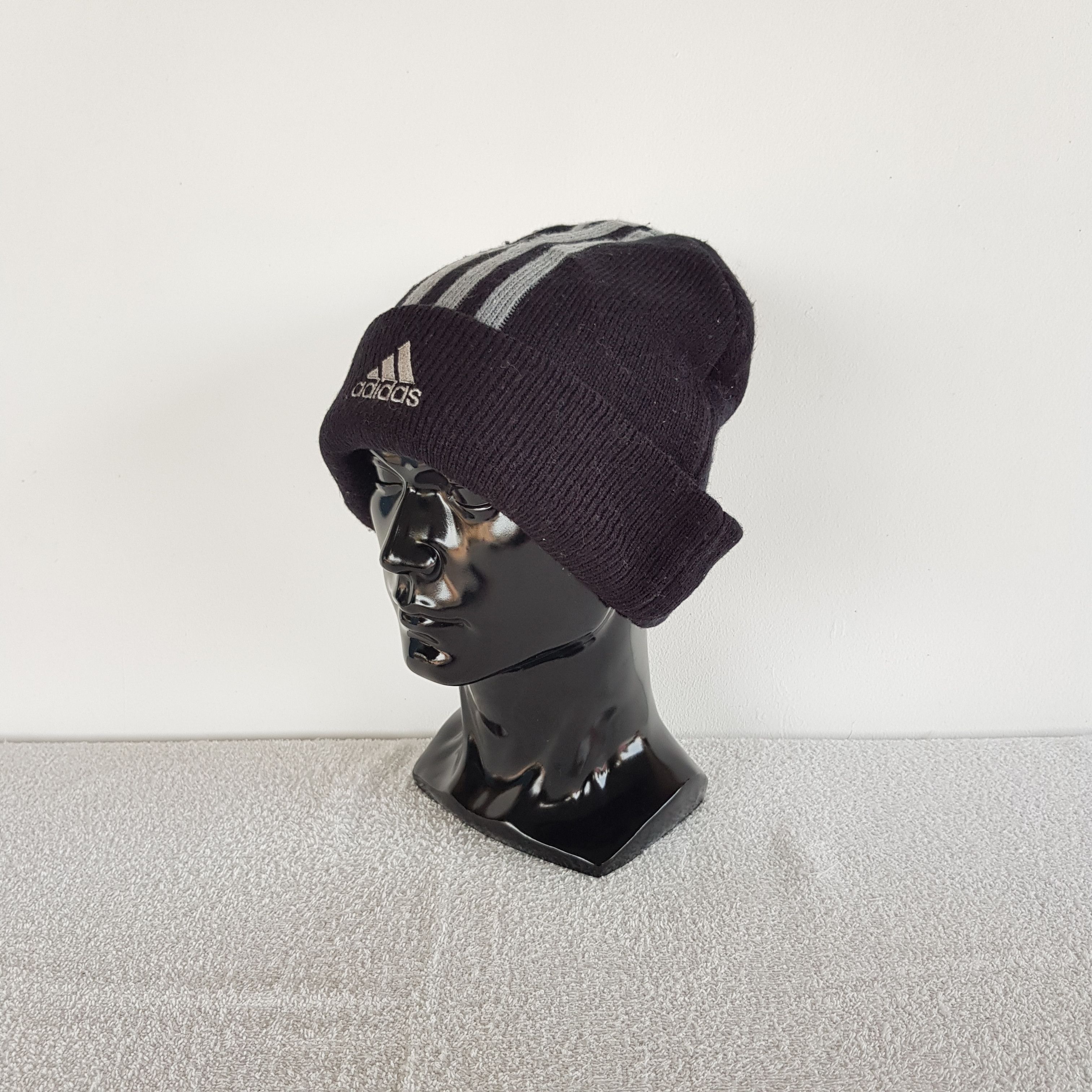 Adidas Vintage Adidas Beanie 90s Adidas Sportswear Snow Caps Hats Size ONE SIZE - 1 Thumbnail