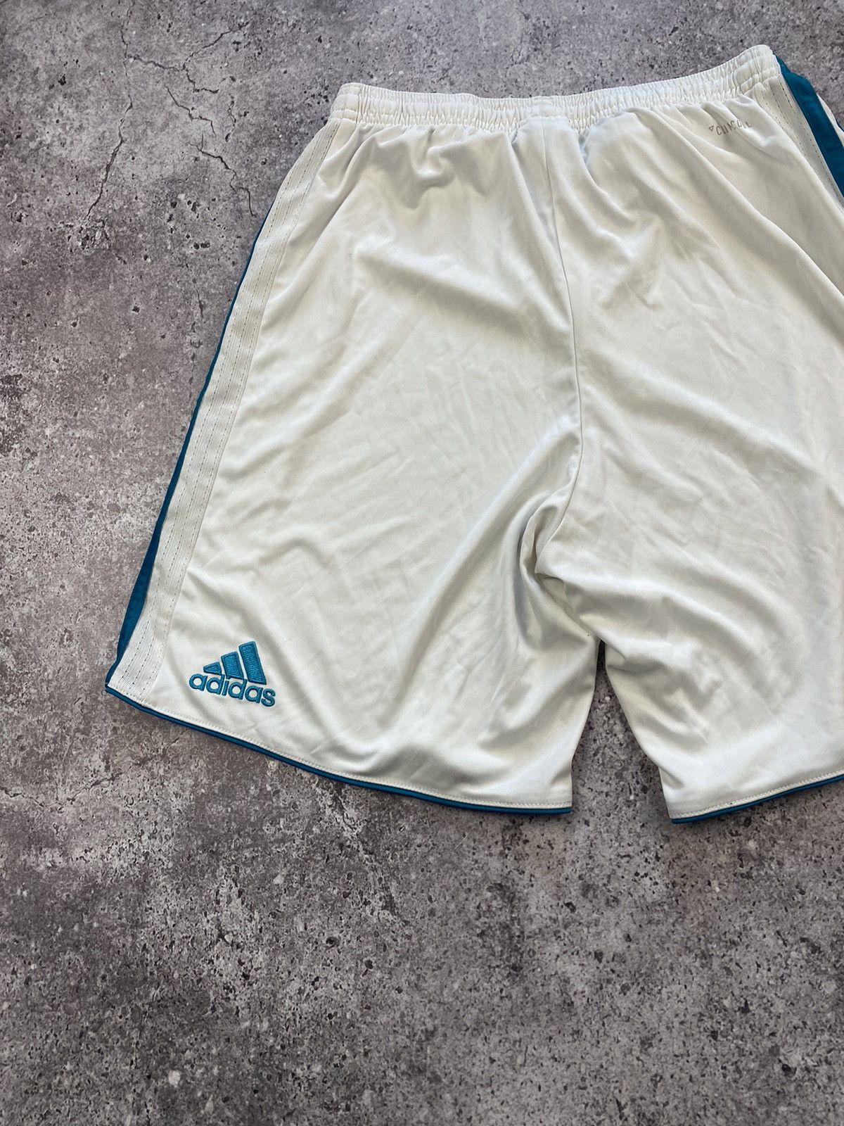 Adidas × Vintage Vintage Adidas Real Madrid Football shorts Size US 32 / EU 48 - 5 Thumbnail