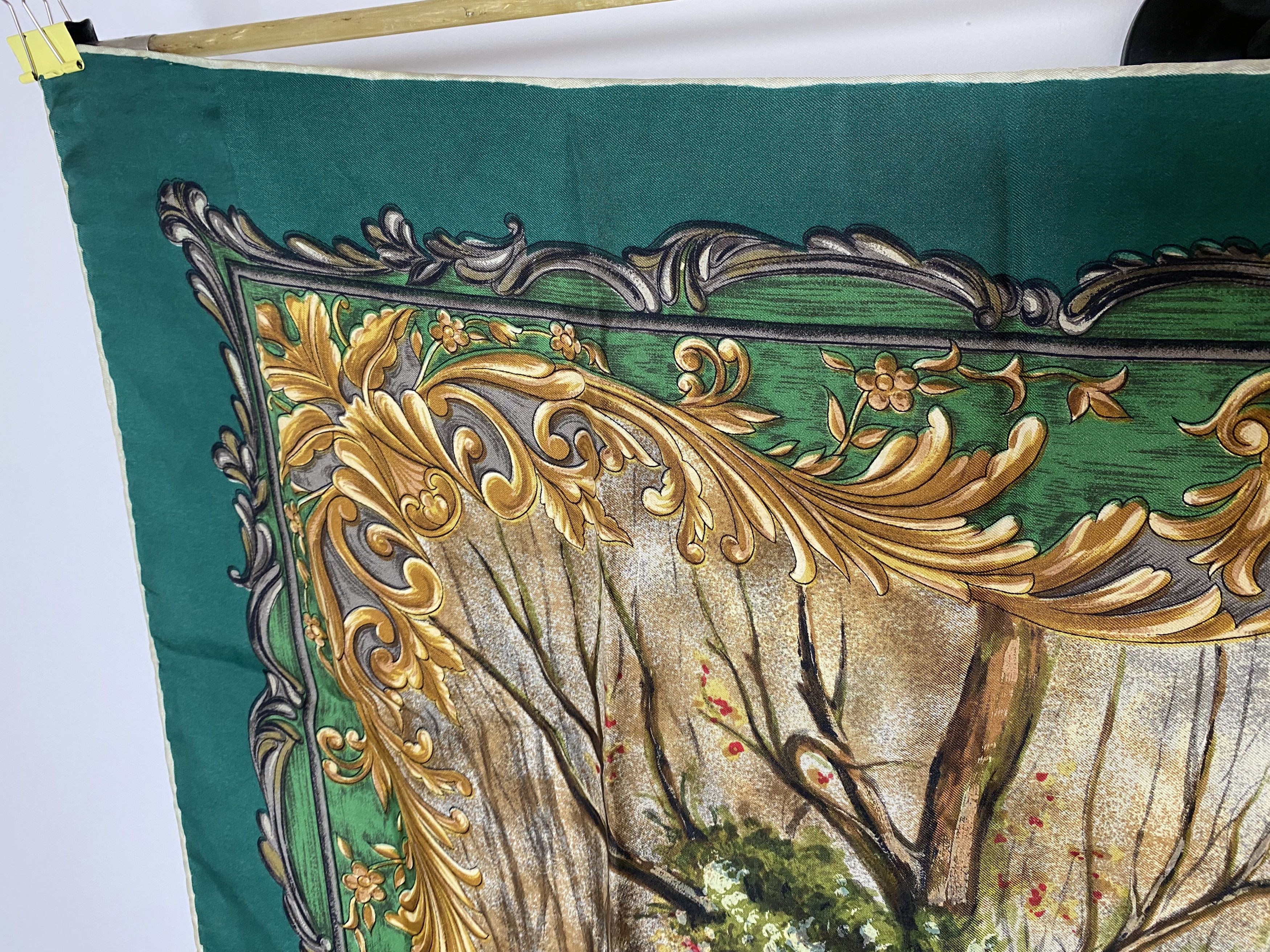 Vintage VINTAGE HUNTING DOG MOTIF SILK SCARF Size ONE SIZE - 3 Thumbnail
