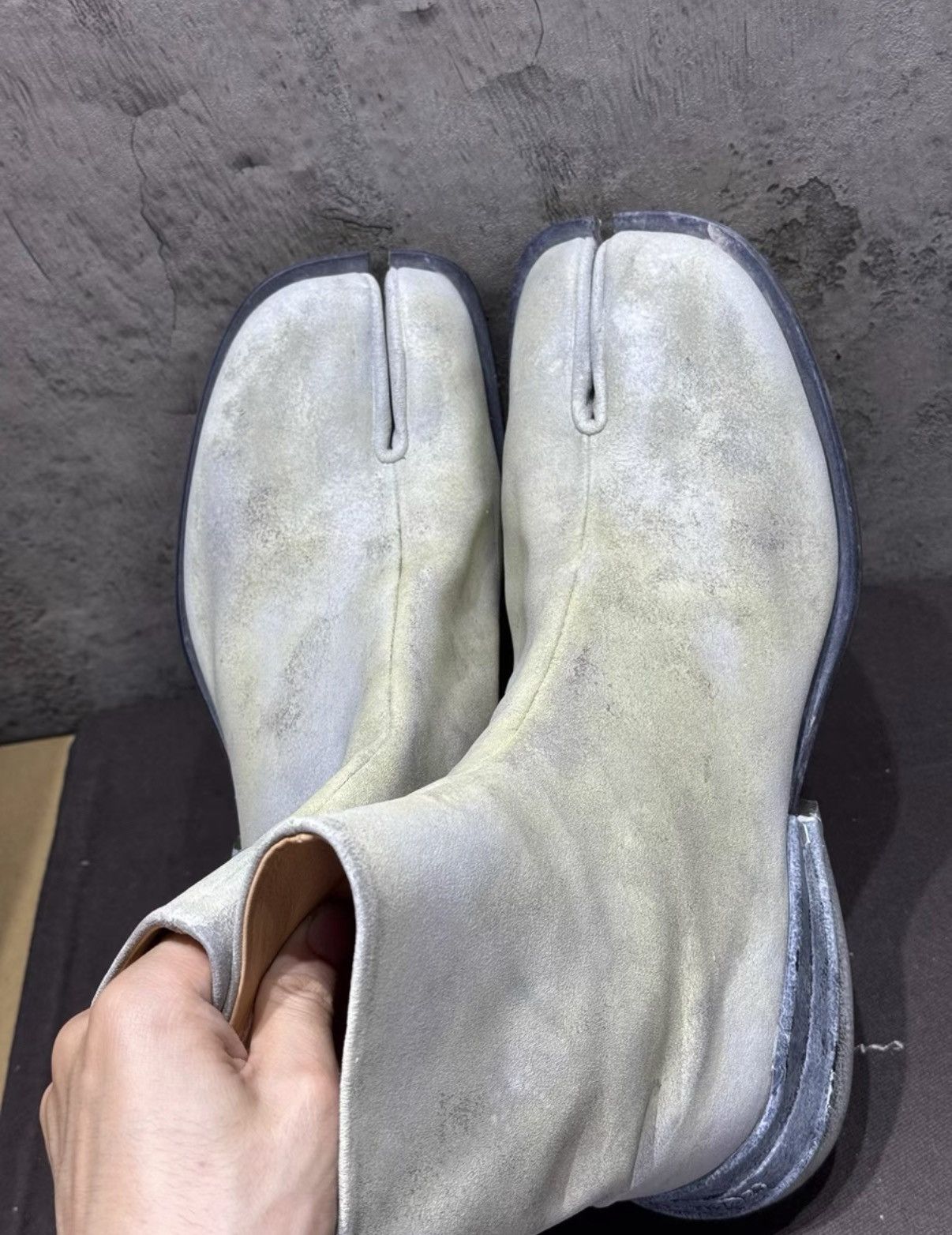 Maison Margiela Maison Margiela White Painted Air Bag Cushion Tabi Boots K37 Size US 11 / EU 44 - 3 Thumbnail