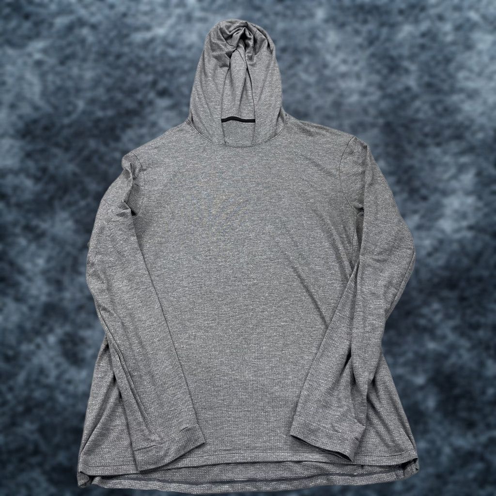 Lululemon Lululemon Hoodie Mens M Gray Lightweight Pullover Logo Shirt? Size US M / EU 48-50 / 2 - 1 Thumbnail