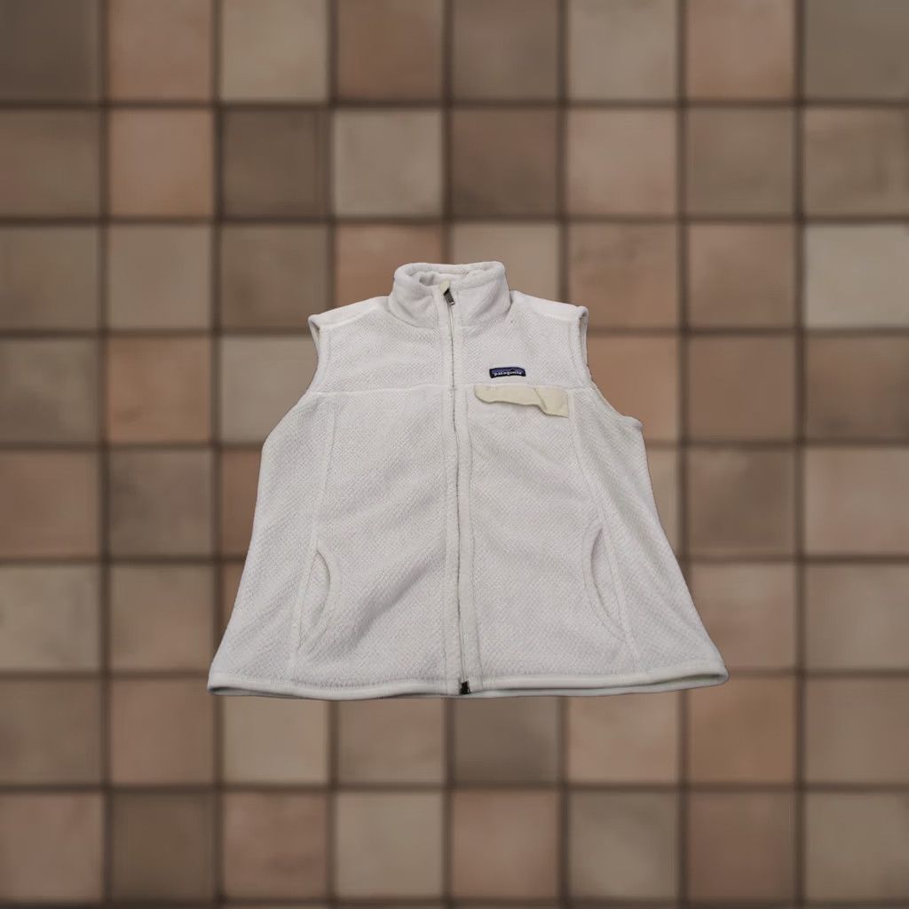 Patagonia Patagonia Jacket Womens L White Fleece Zip Pockets Outdoor Hiking Vest Coat Size L / US 10 / IT 46 - 1 Thumbnail