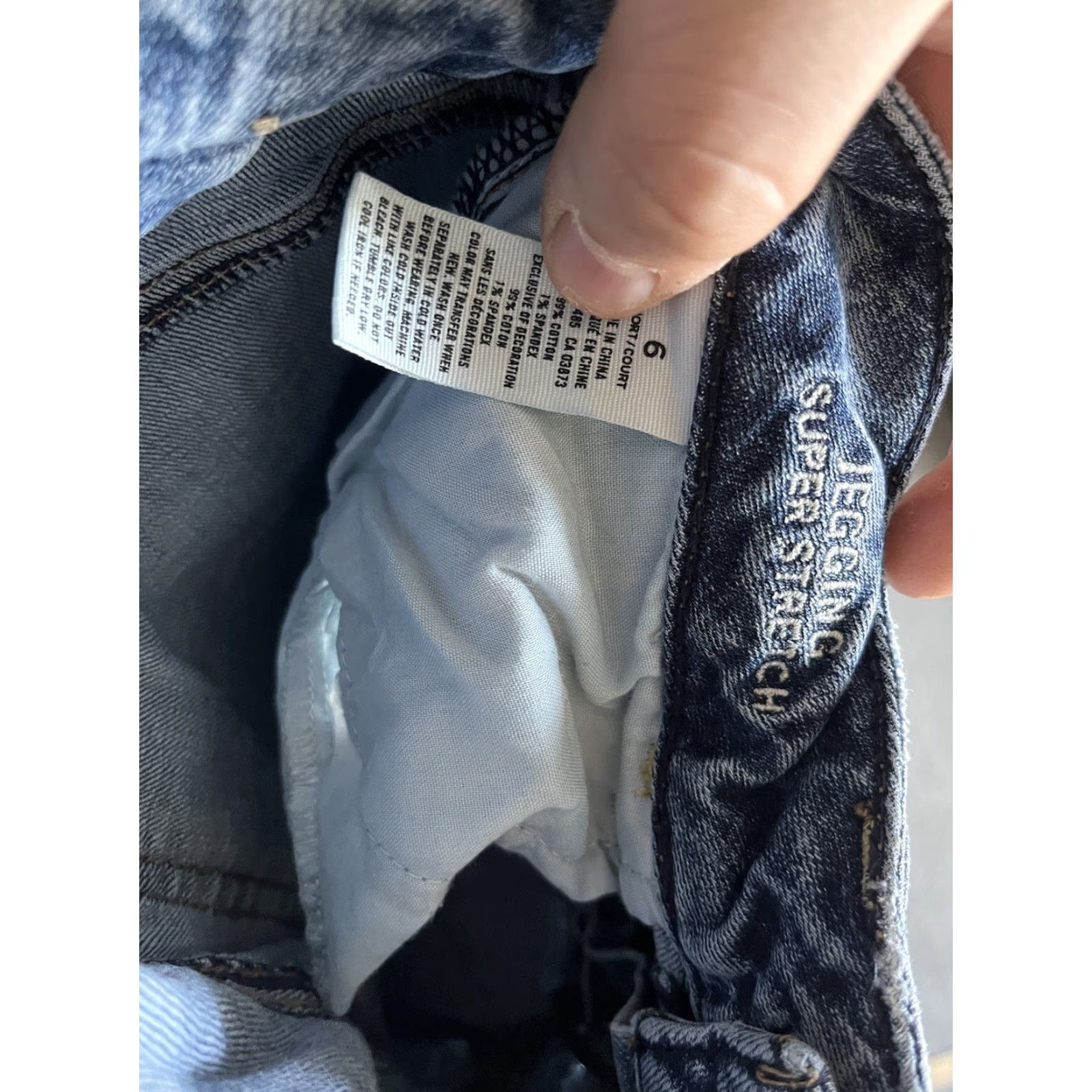 American Eagle Outfitters AMERICAN EAGLE Super Stretch Jegging Pants Women Size 6 Blue Distressed Denim Size 28" / US 6 / IT 42 - 6 Thumbnail
