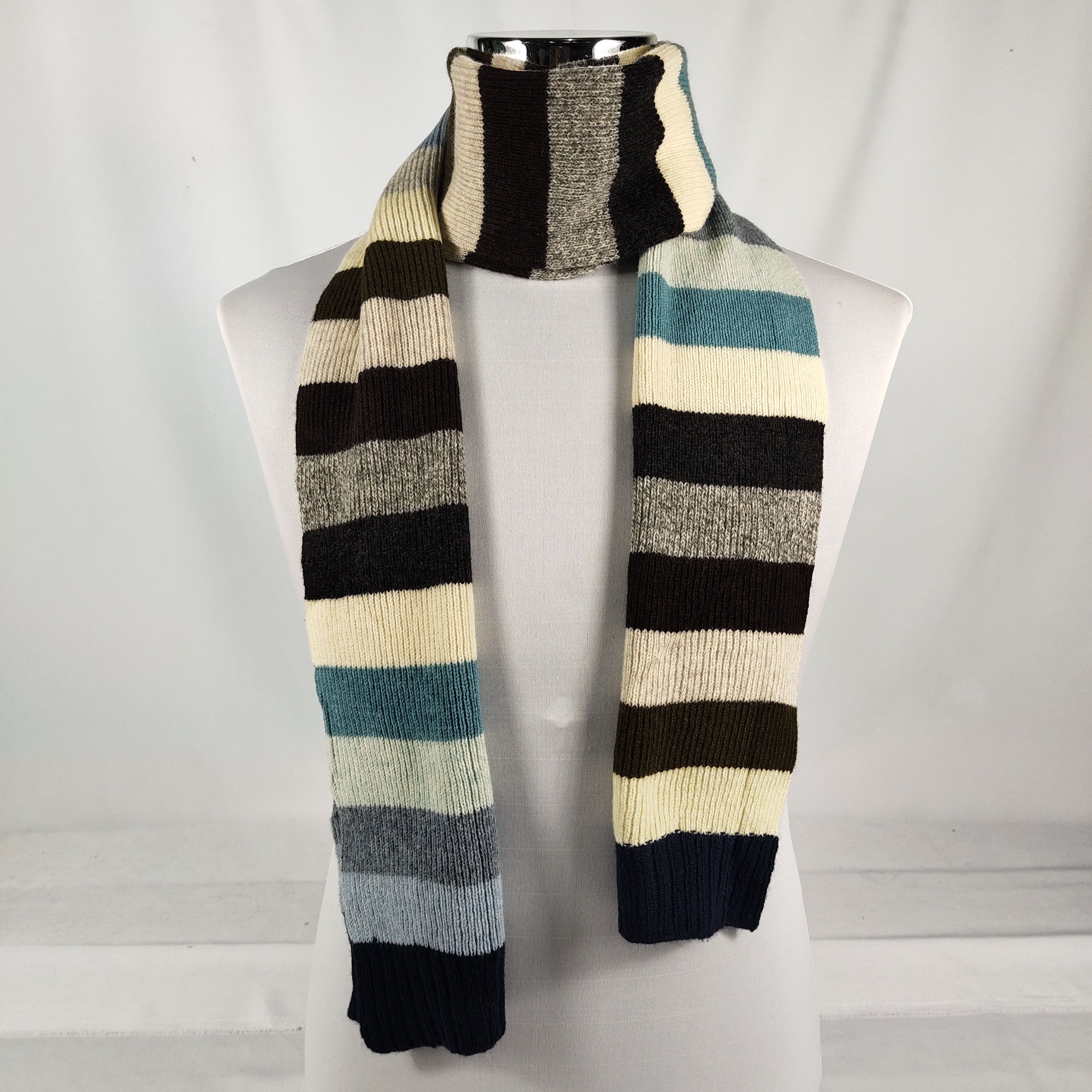 image of Gap Scarf / Muffler / Neckwear, Women's